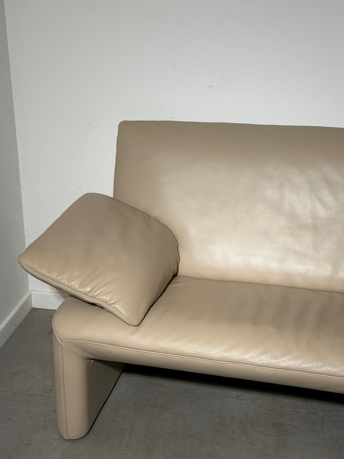 Jori Linea Sofa Set 3 + 2 Cream Leather