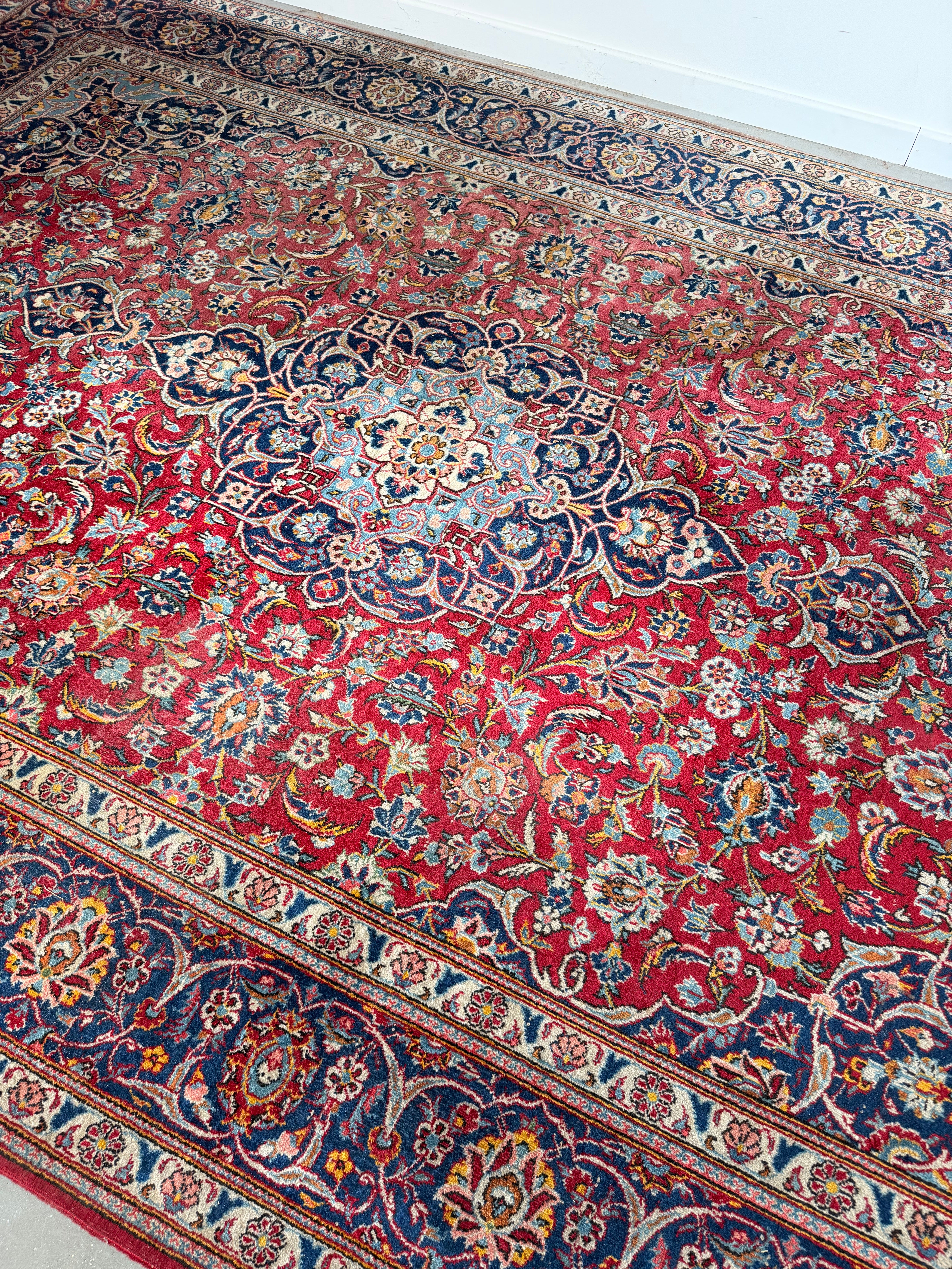 Hand-Knotted Persian Kashan Rug