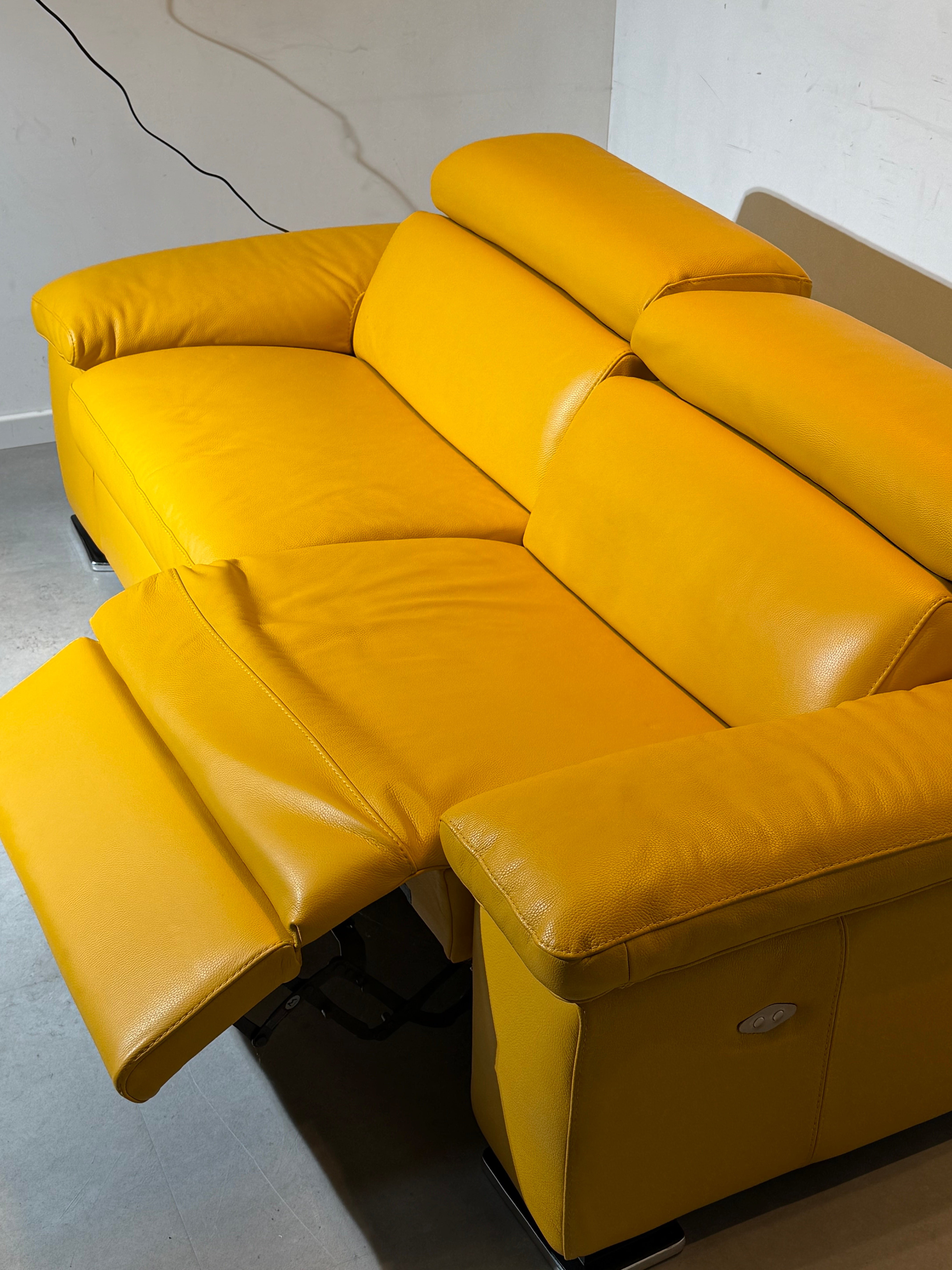 Chateau d’Ax 2.5-Seater Leather Sofa with Electric Relax Function – Mustard Yellow