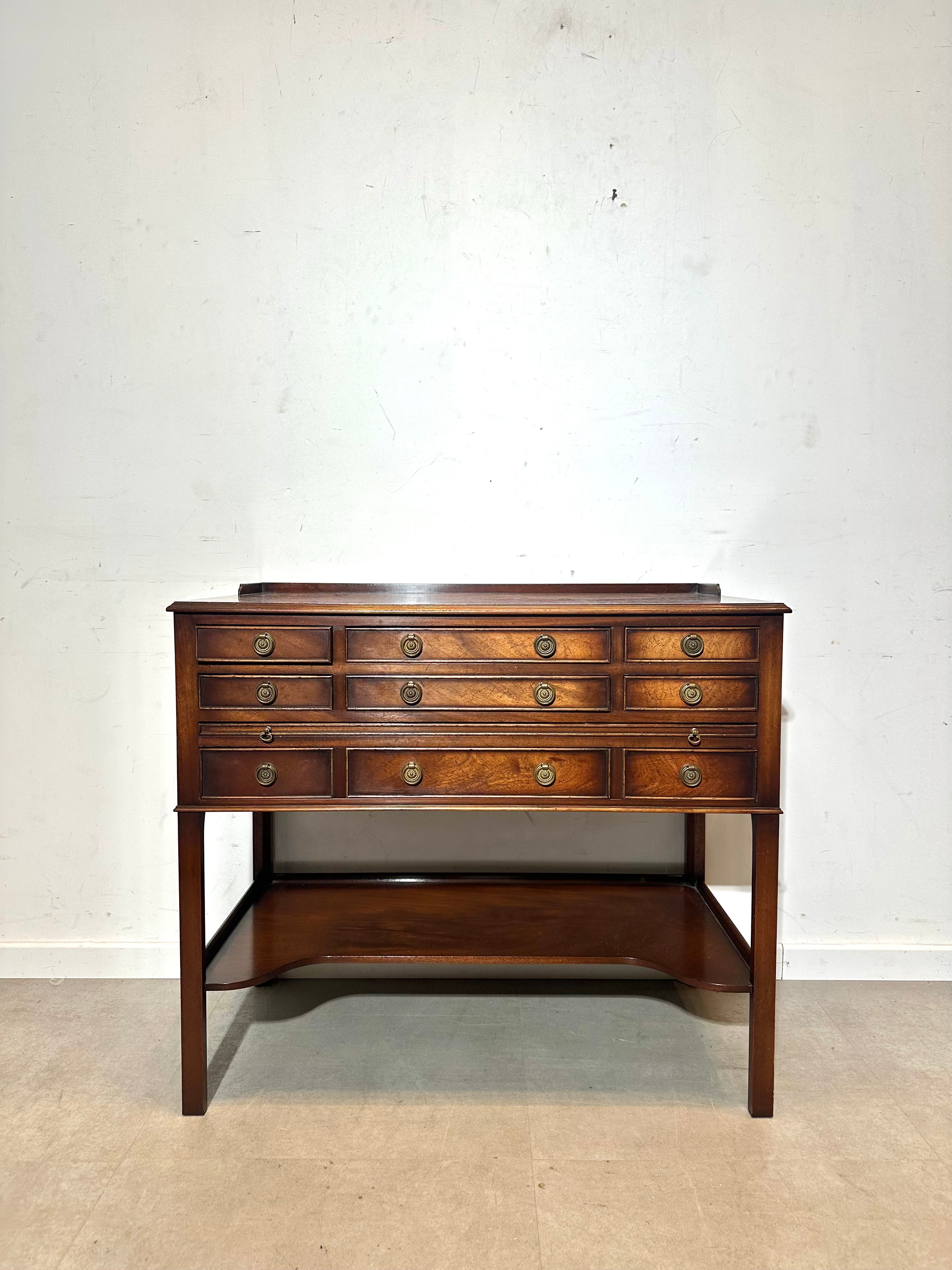 Mahogany Sideboard "Bevan Funnell"