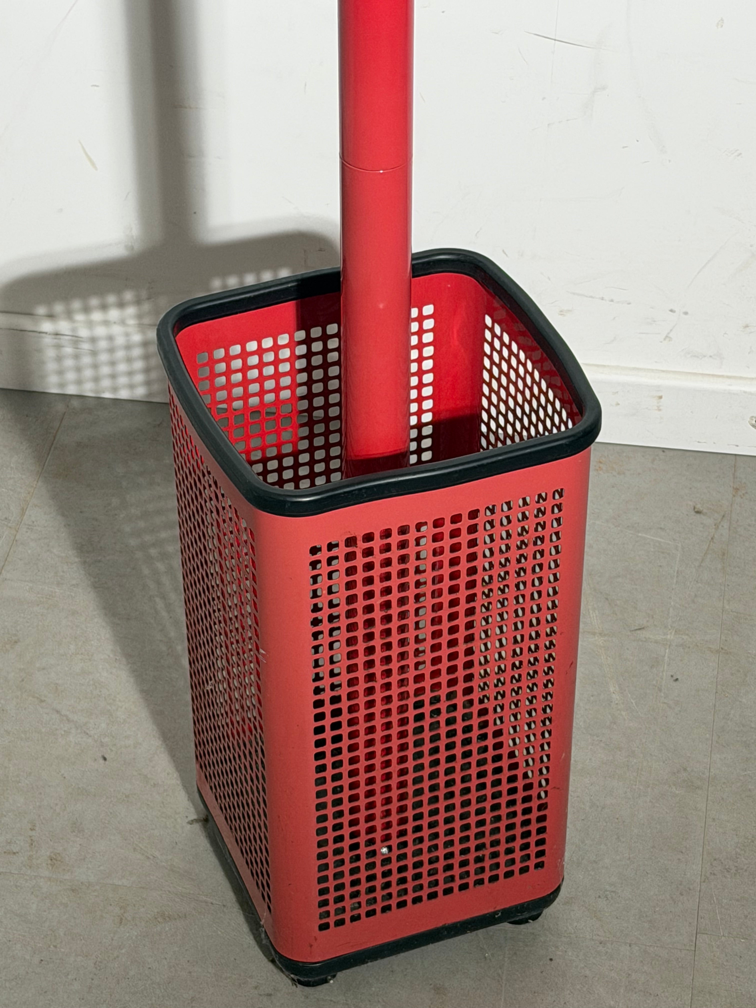 NEOLT Postmodern Coat Rack – Red – Umbrella Stand – 185 cm