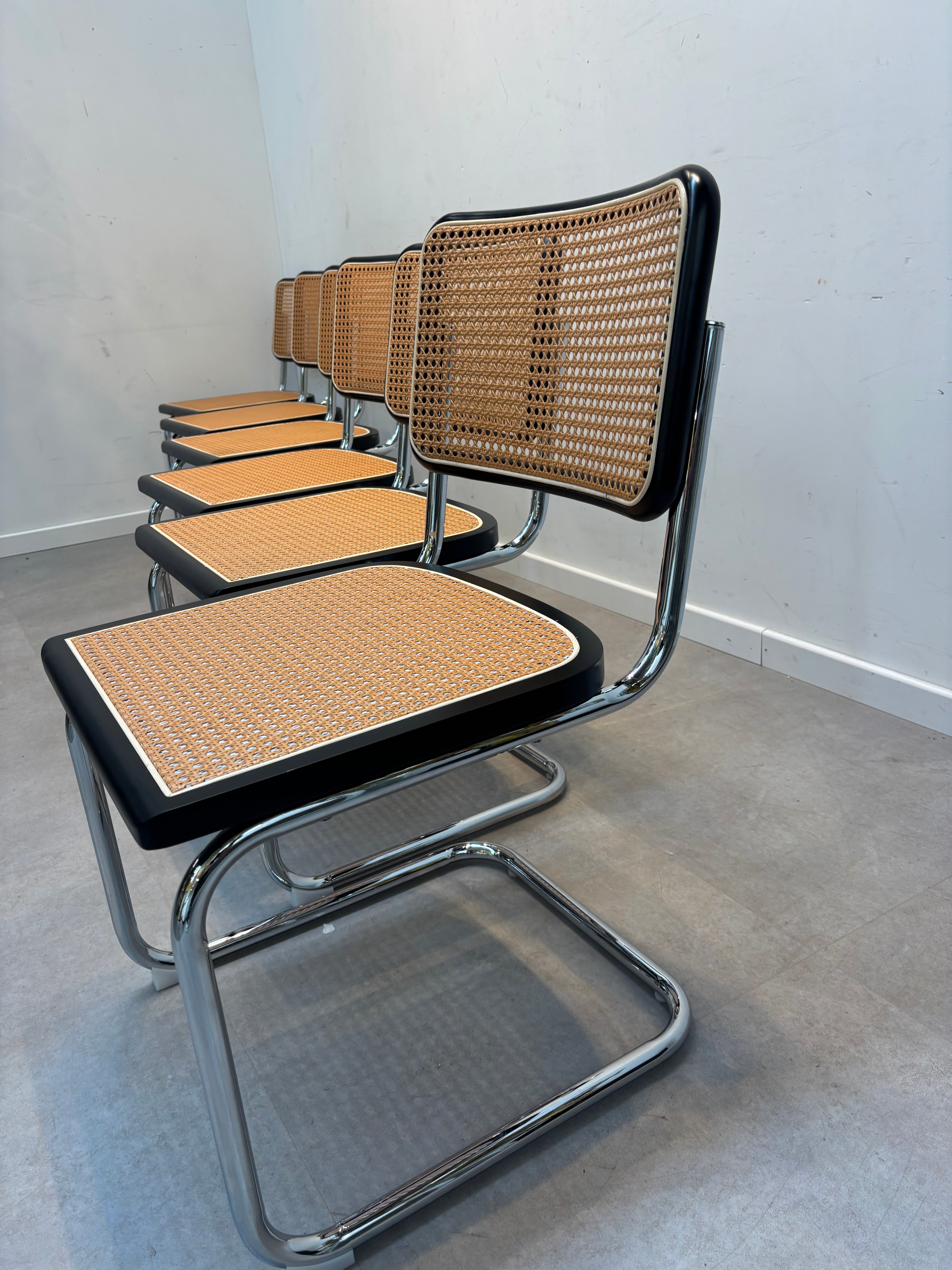 S-Chair Black Chrome