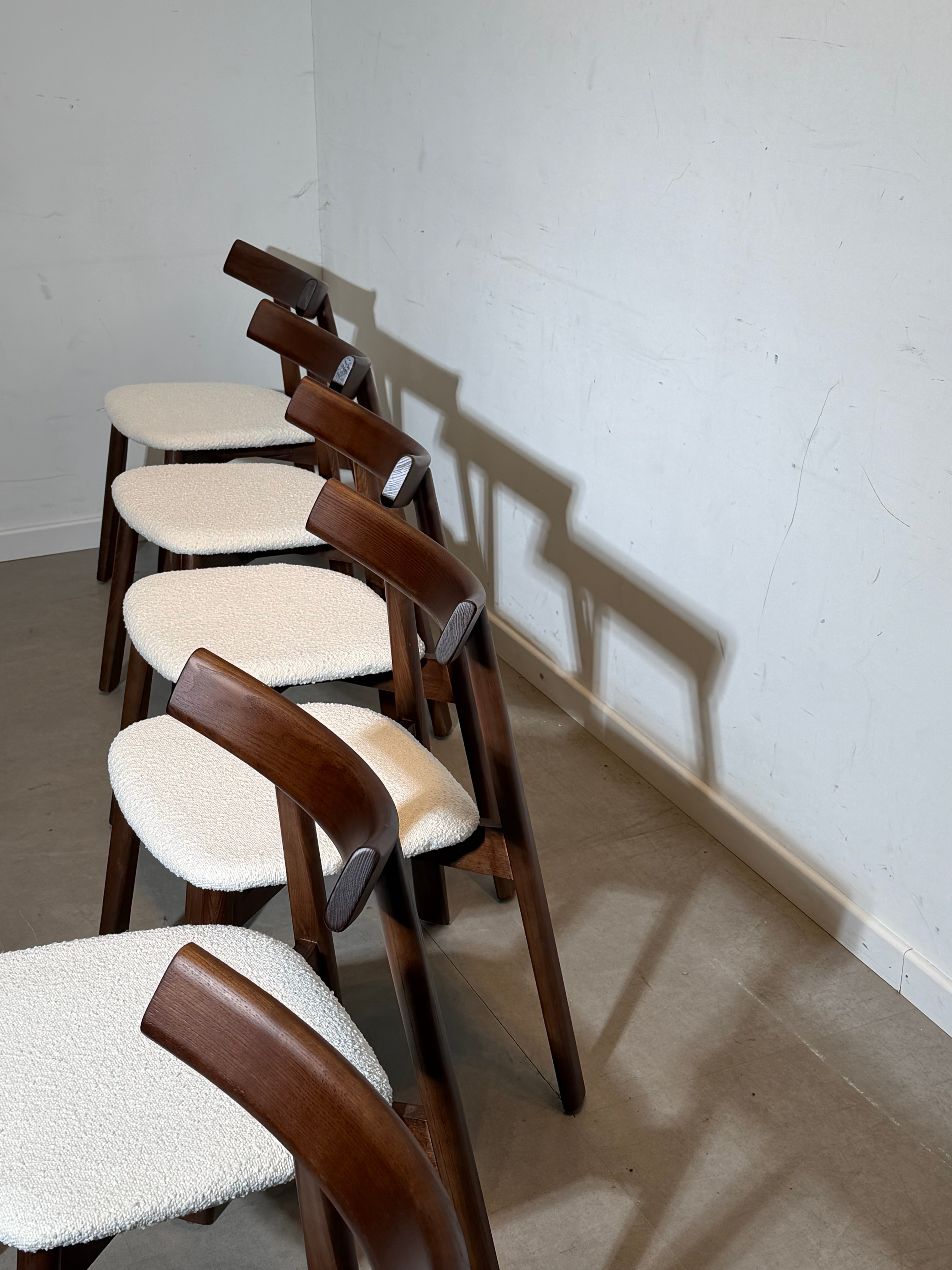 Chaise de salle à manger Nara Bouclé – Japandi Design