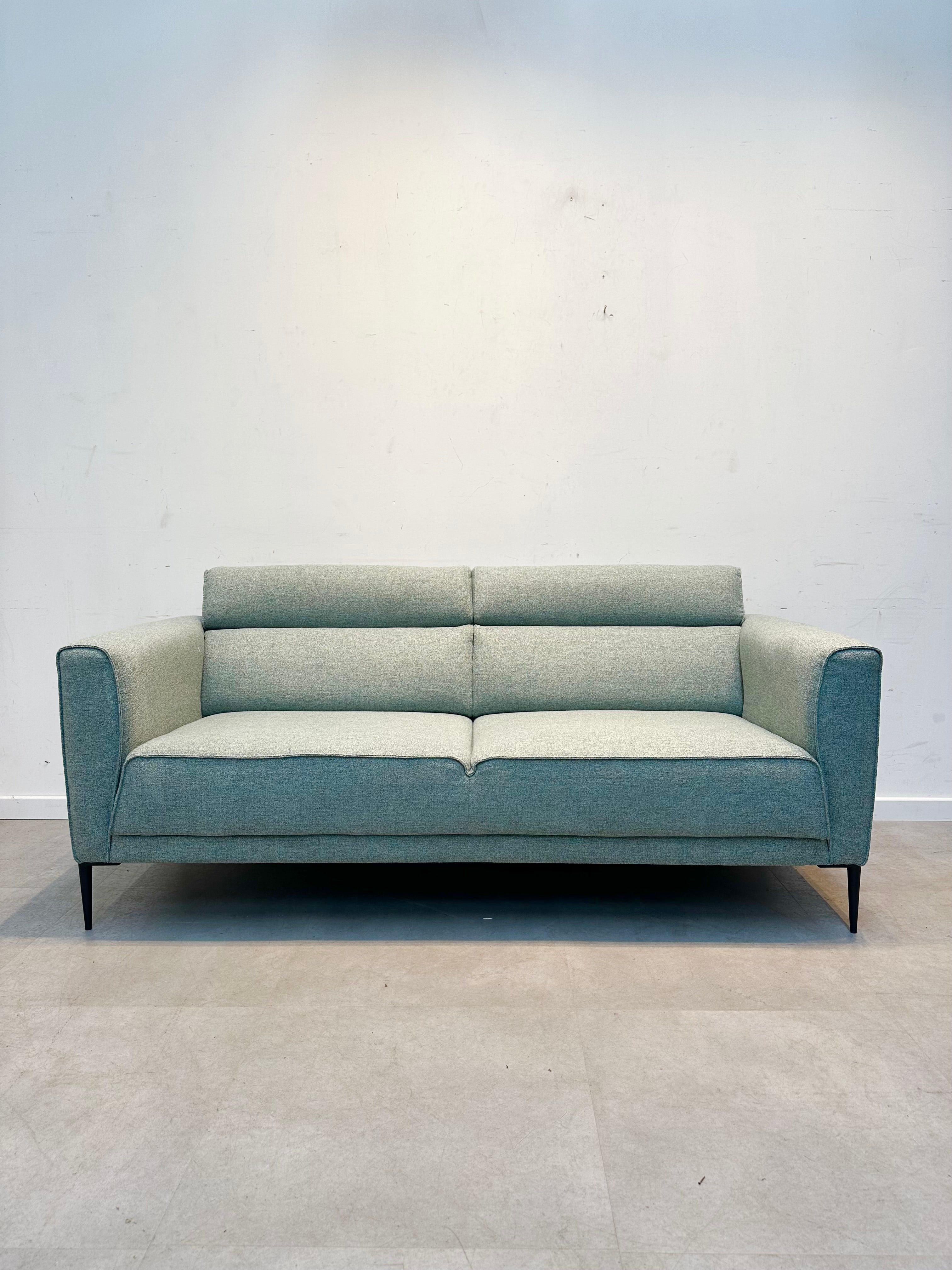 XOOON 2-seater sofa