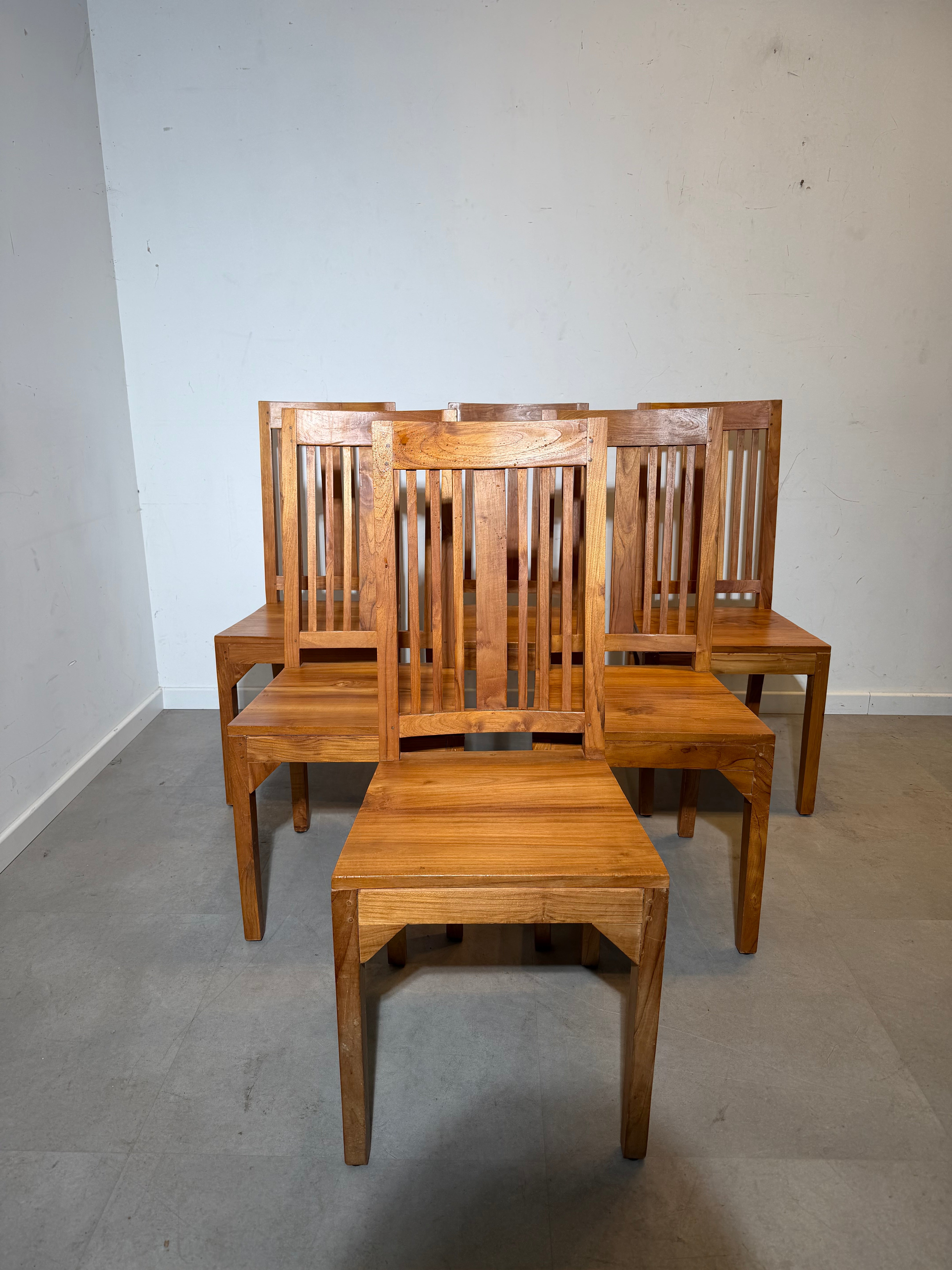 Set of 6 solid teak dining chairs – massive wood