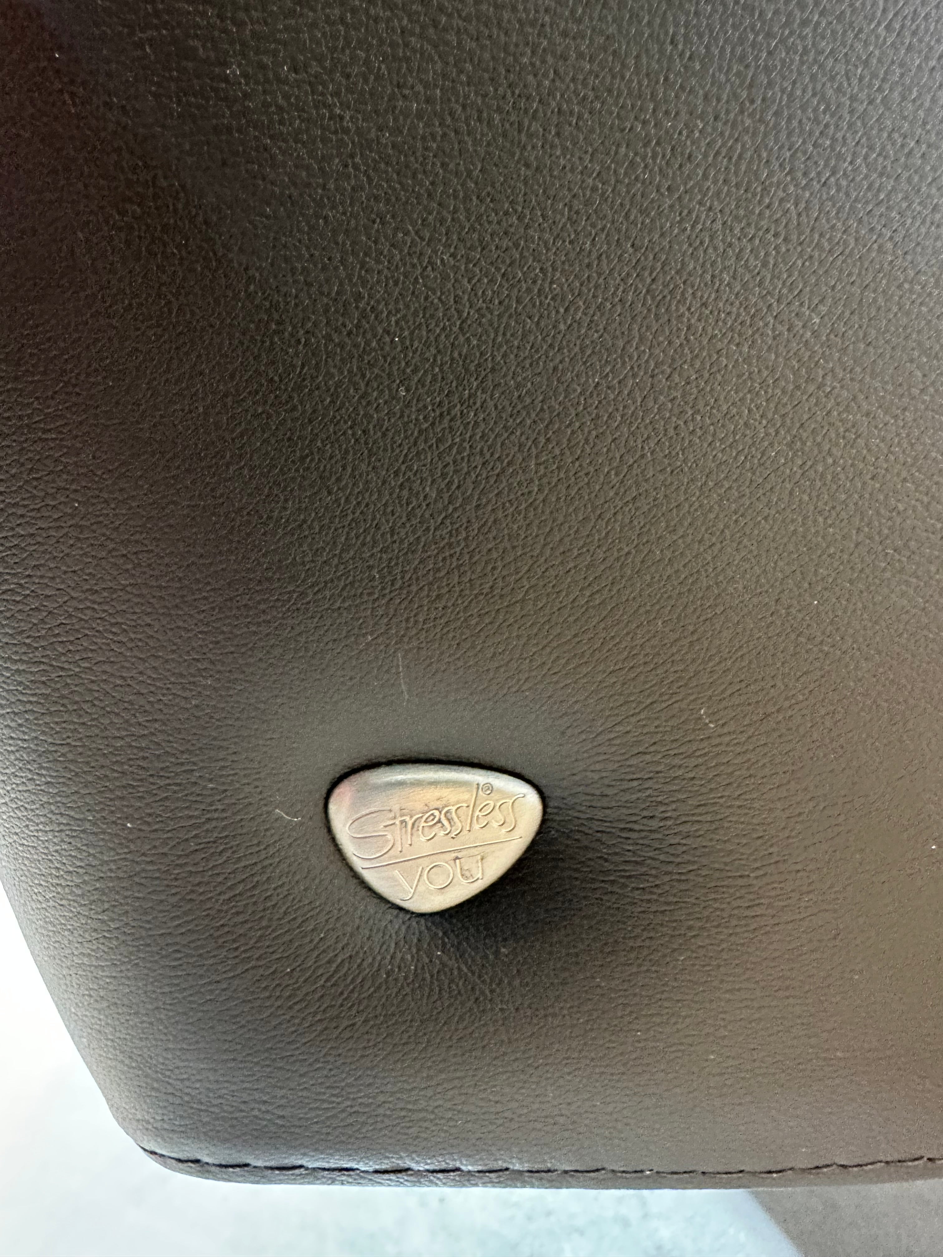 Stressless 2-seat sofa – black leather