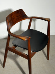 Vintage V-Form Armchair
