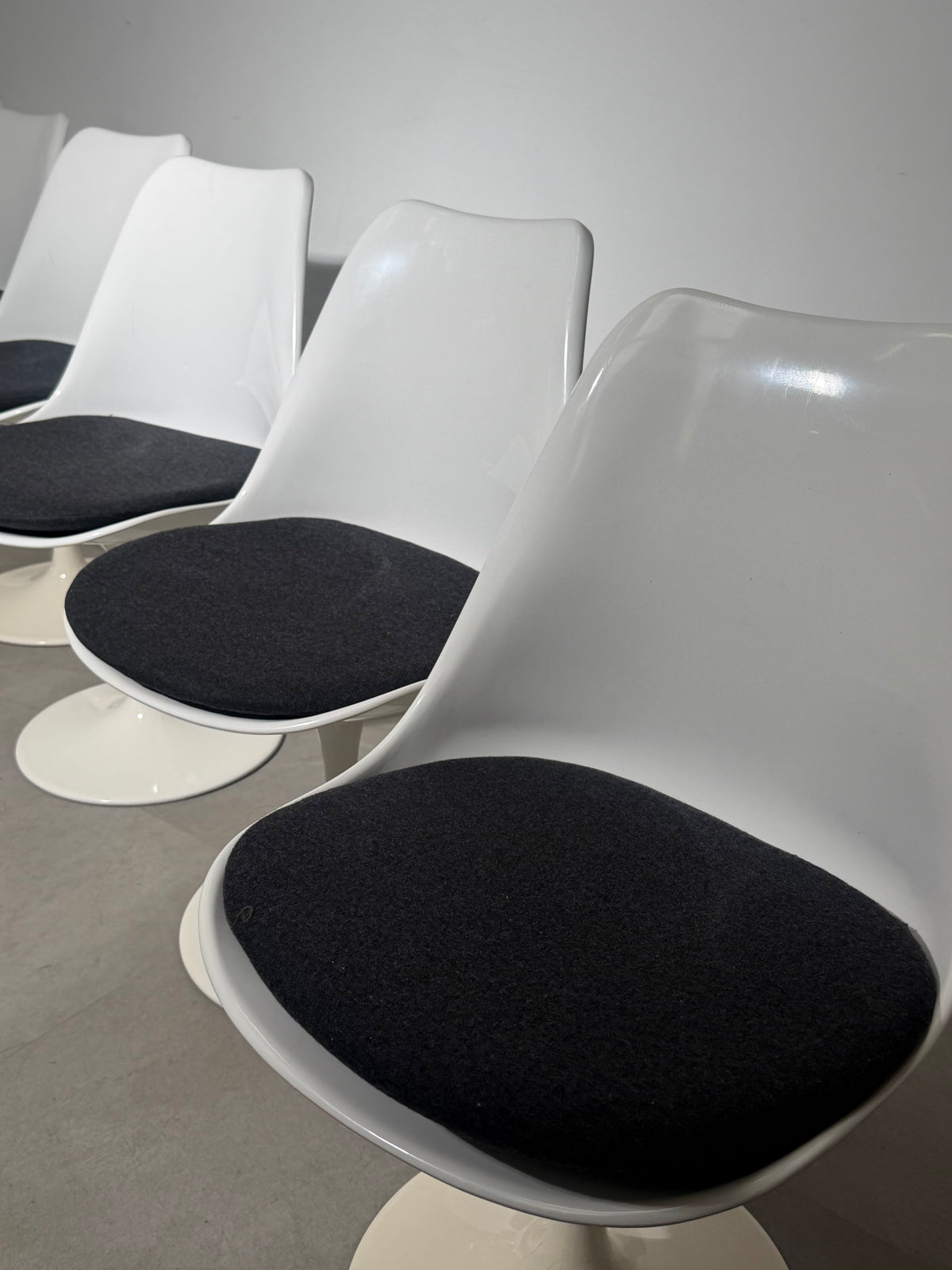 Rudi Bonzanini Tulip Dining Set – Oval Table & 6 Swivel Chairs, Italy, 1960s/70s