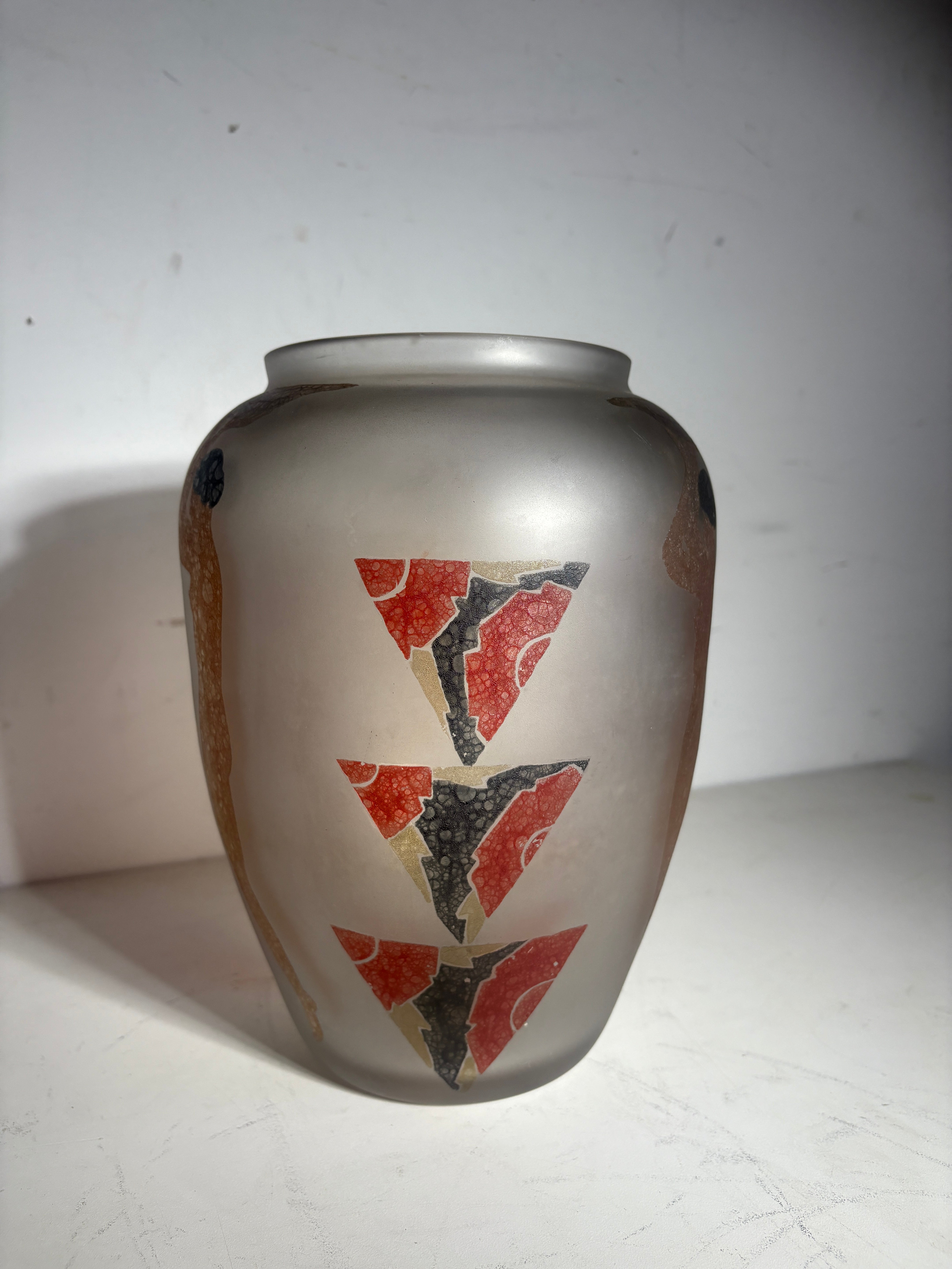 Art Deco vaas van Victor De Winner – Gesigneerd