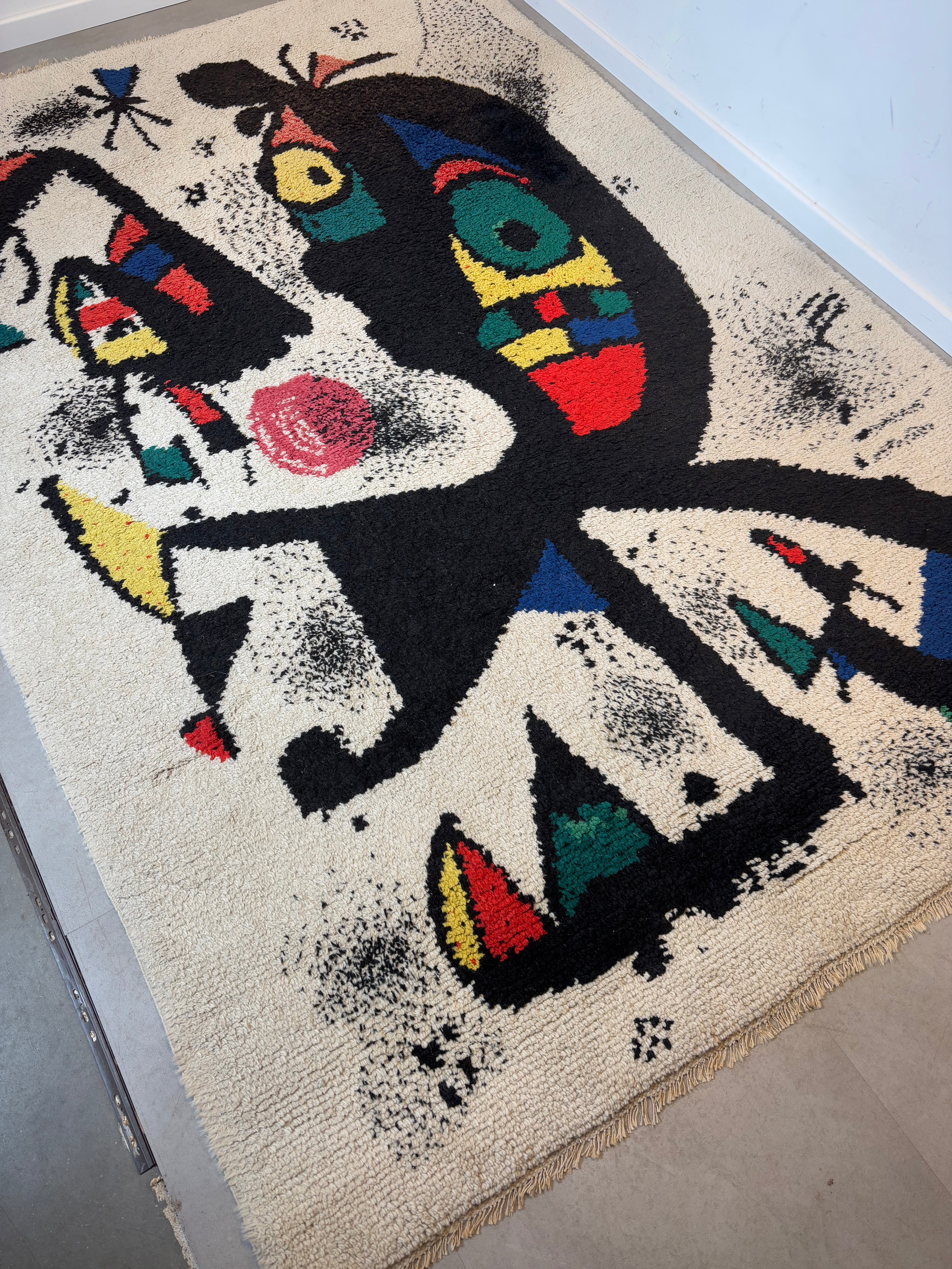 Vintage Rug inspired by Joan Miro 200 x 300 cm