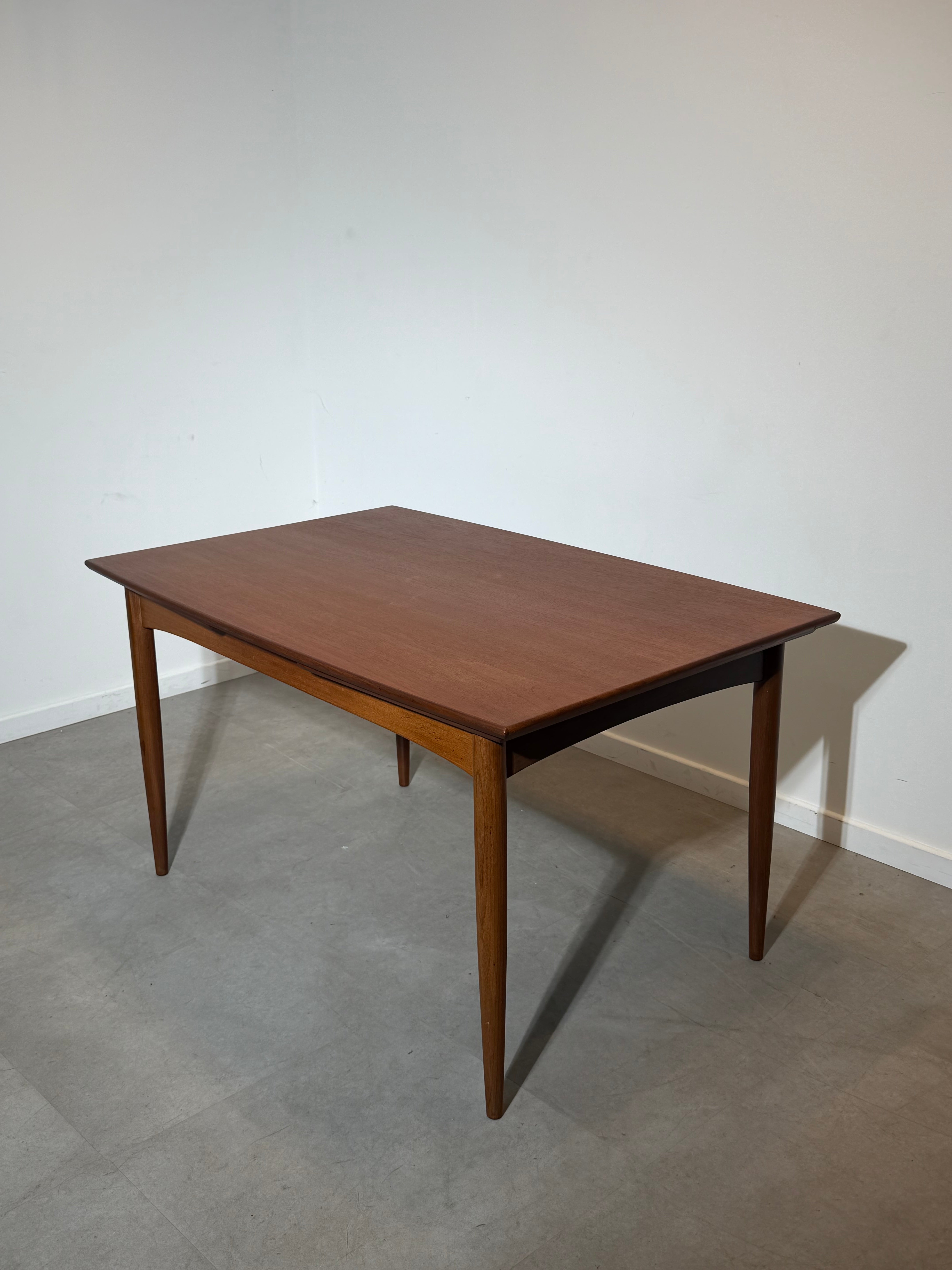 France & Son Extendable Teak Dining Table – Danish Mid-Century Modern, 1960s