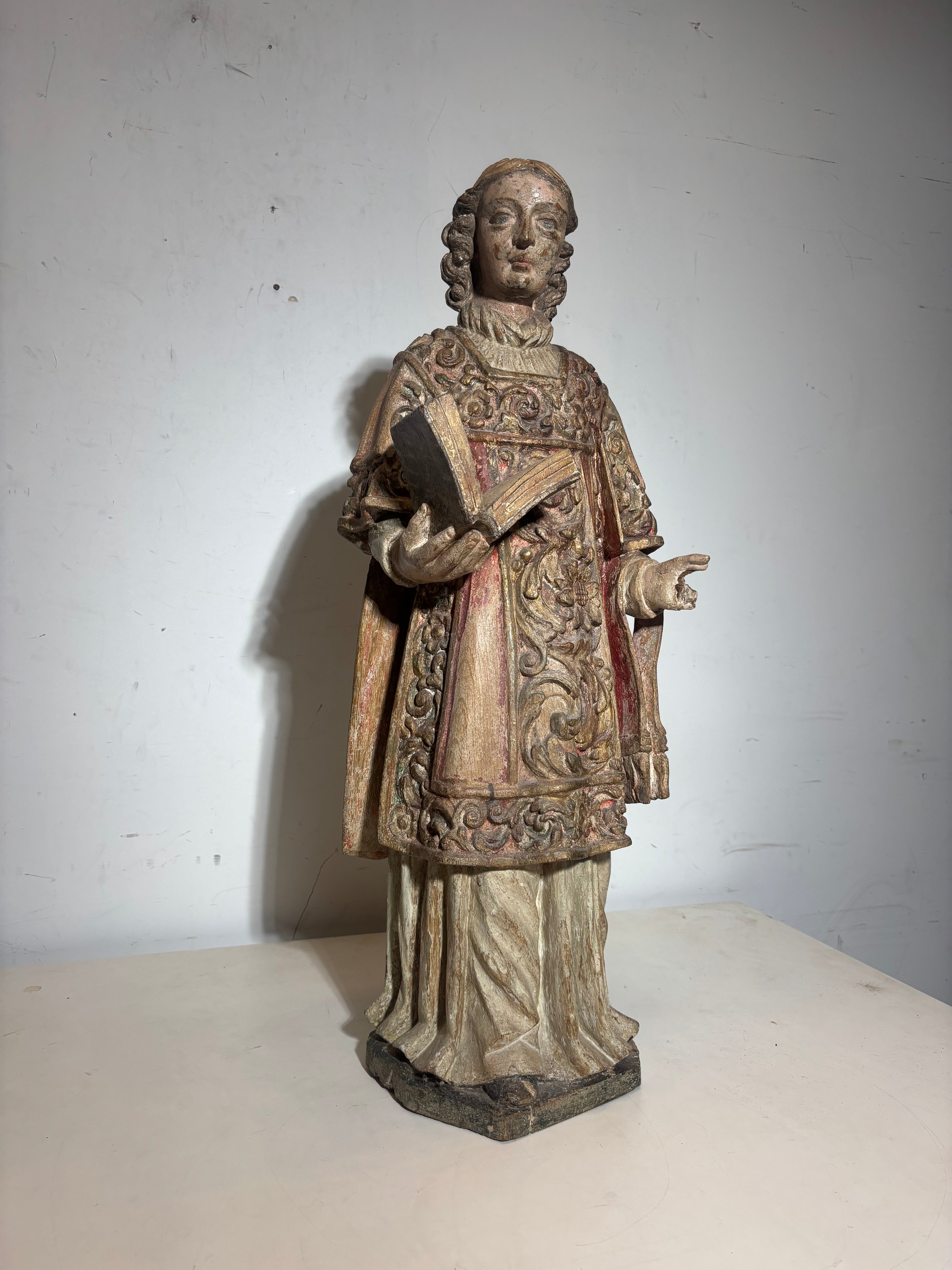 17e-eeuws polychroom standbeeld van Sint Laurentius