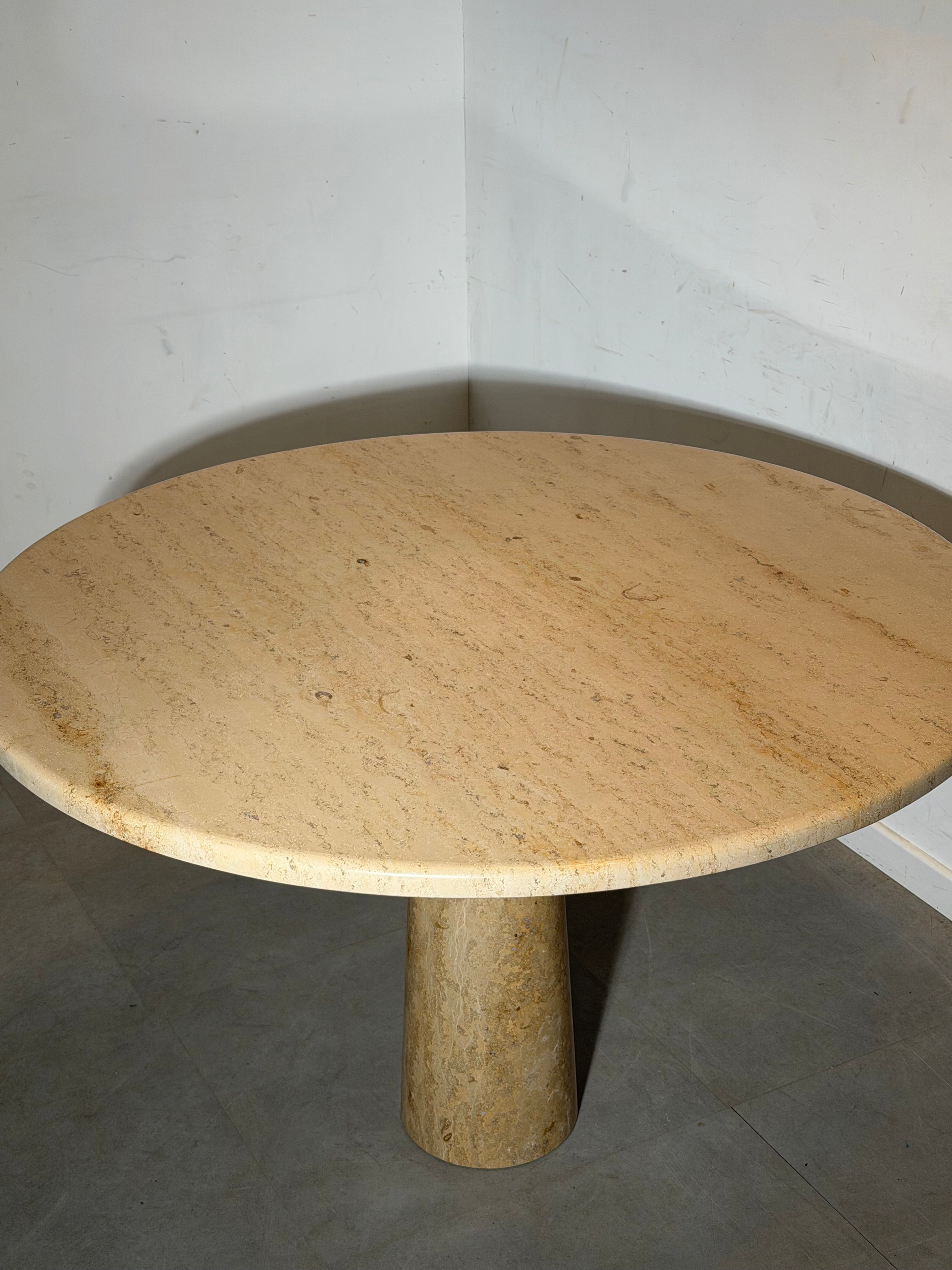 Vintage Jura stone pedestal dining table – Ø125 cm