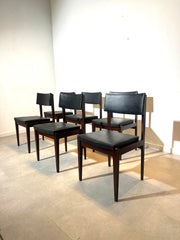 Set of vintage dining chairs in skai