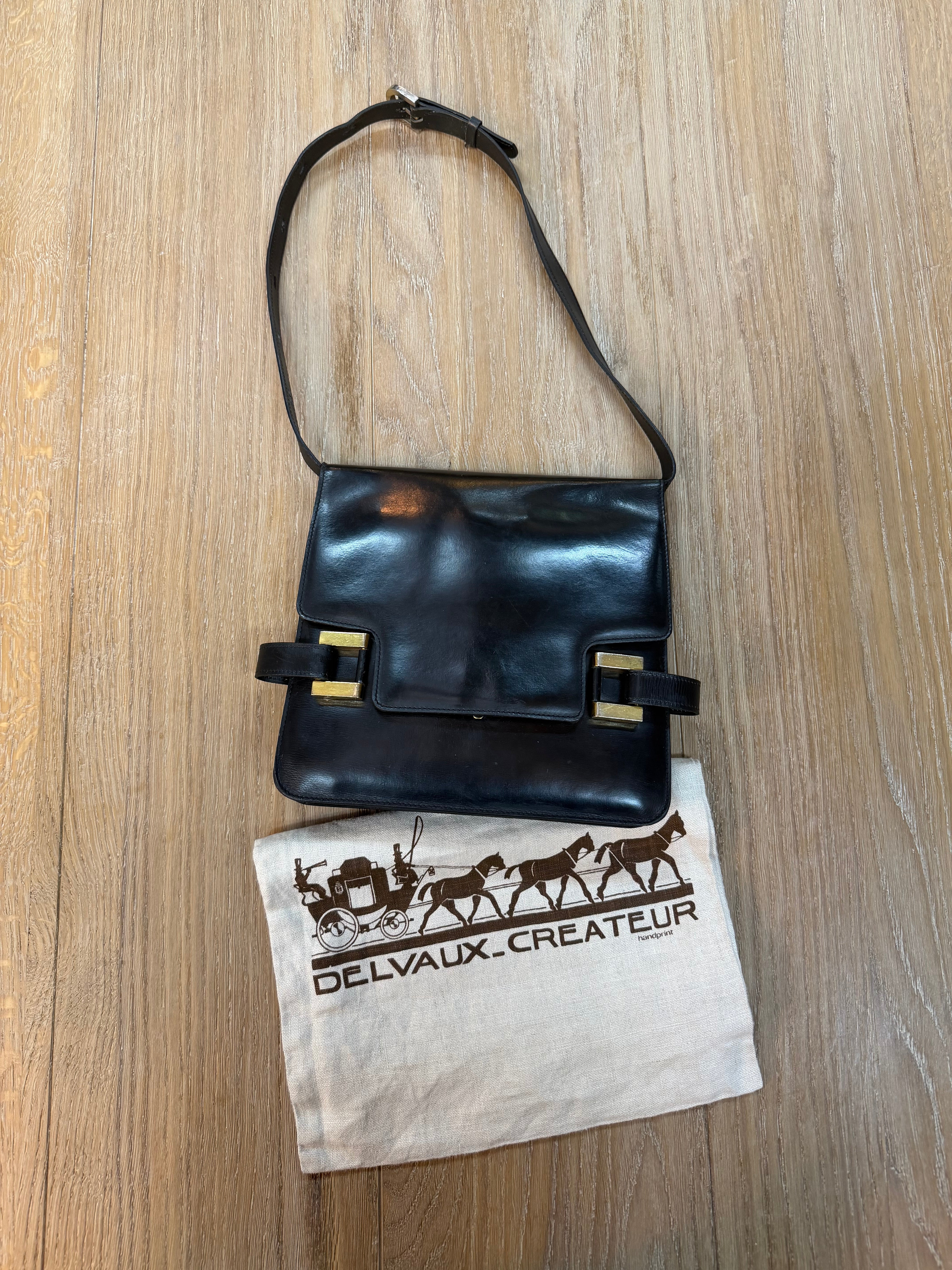 Delvaux “Xylophone” Bag – Black Leather – 24 x 22 cm (Dustbag + Mirror)