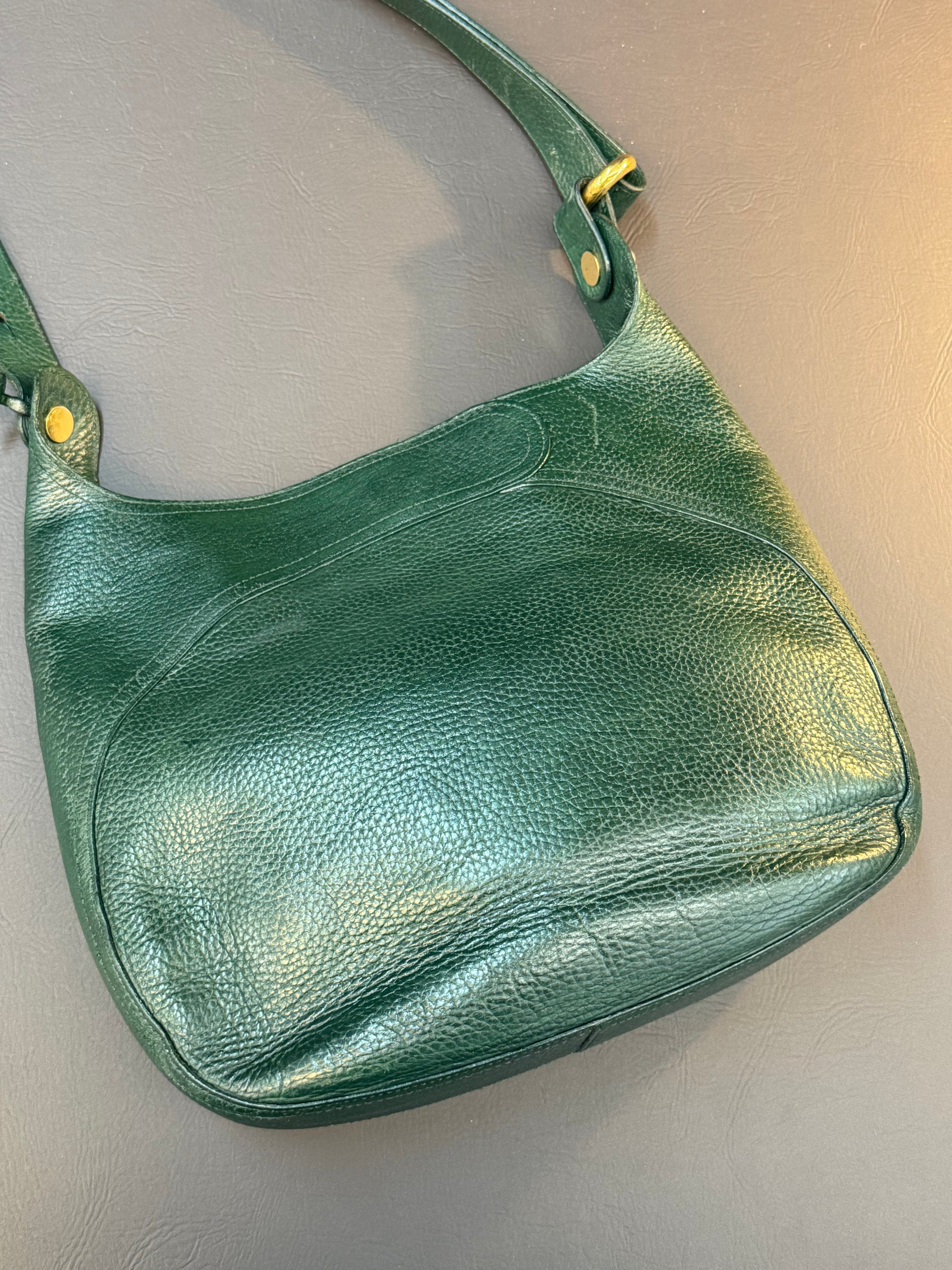 Delvaux “Souverain” Shoulder Bag – Green Leather – 32 x 25 cm