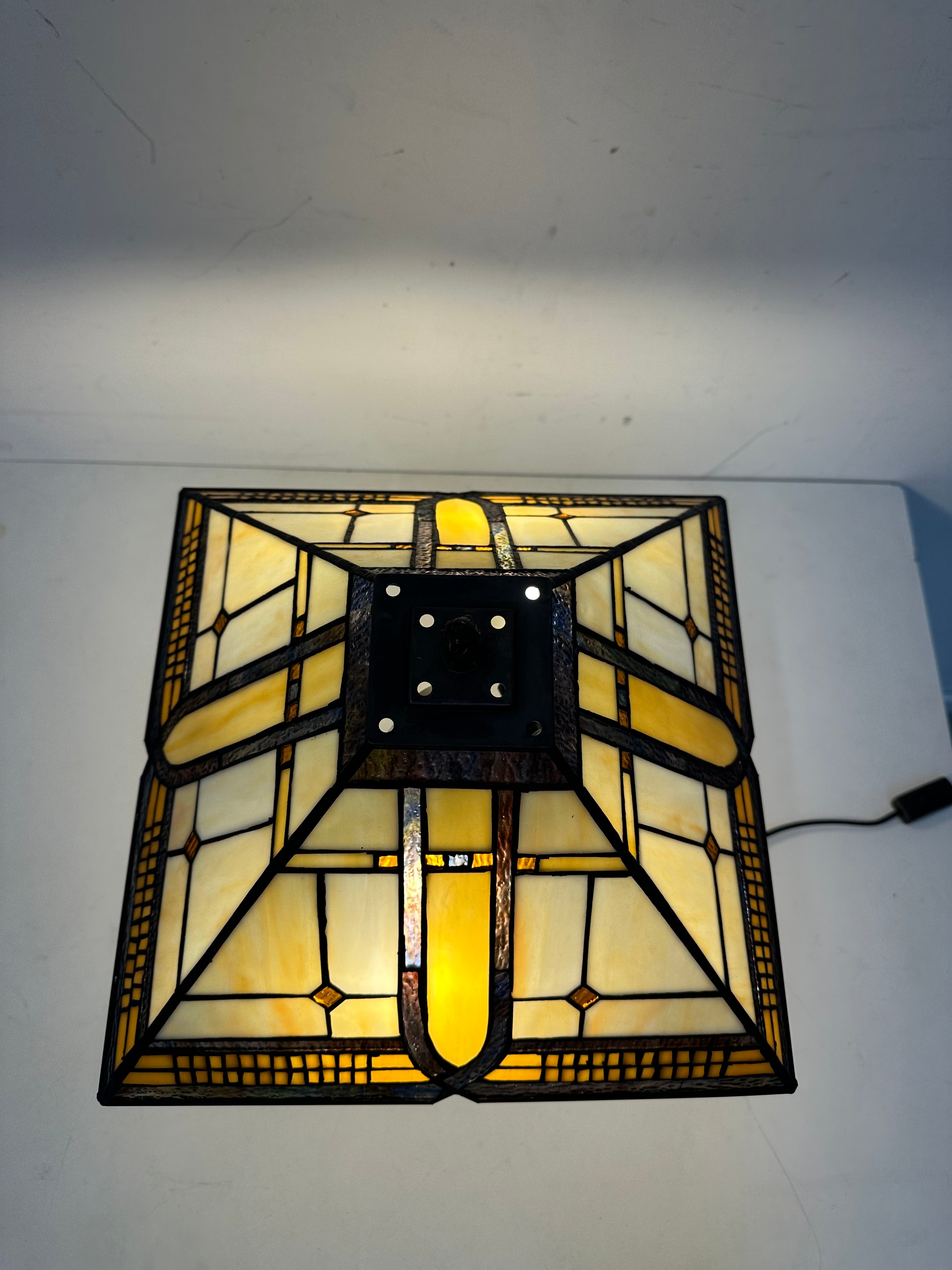 Tiffany Style Table Lamp Square