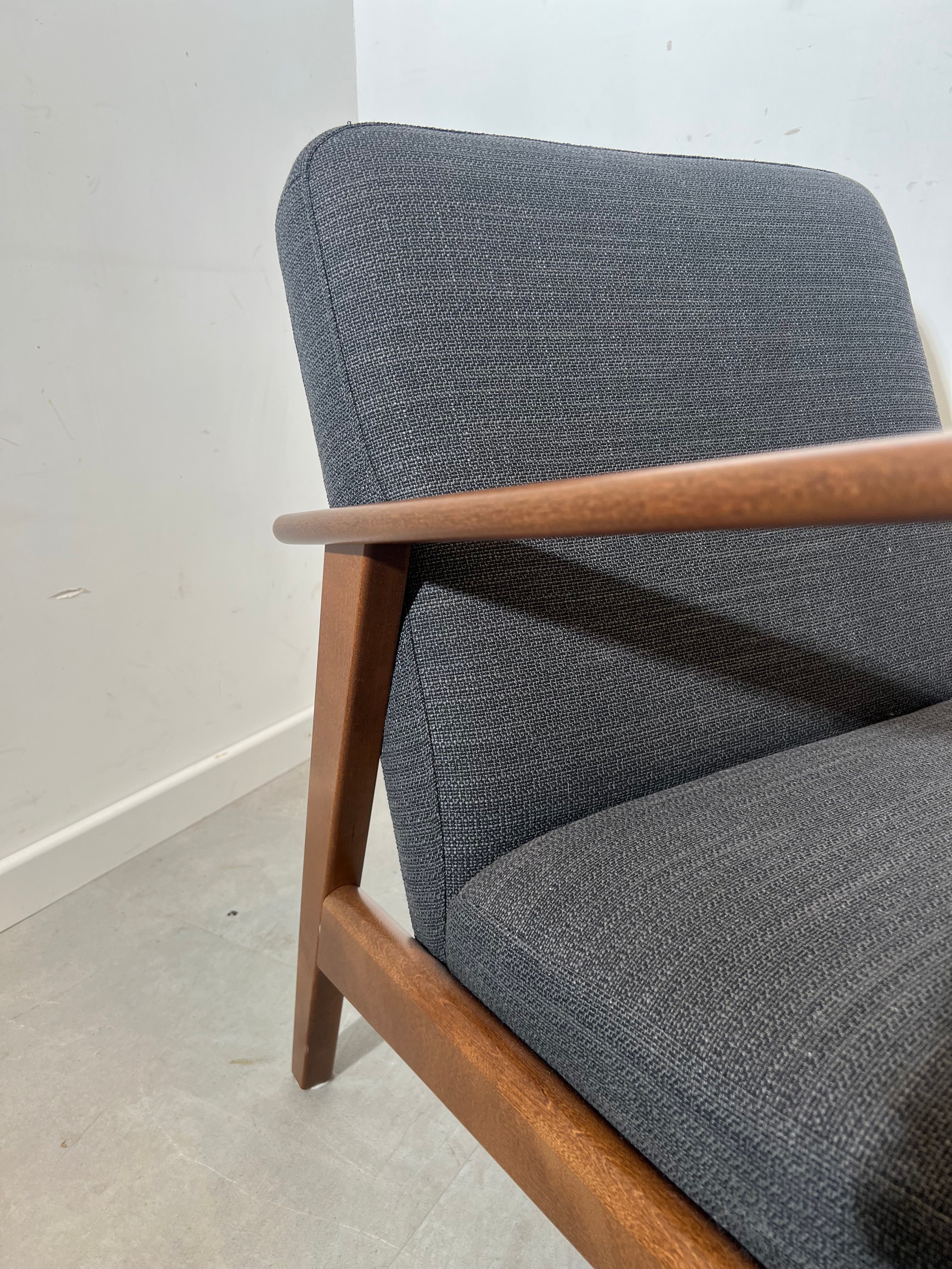 IKEA Ekenäset Lounge Chair