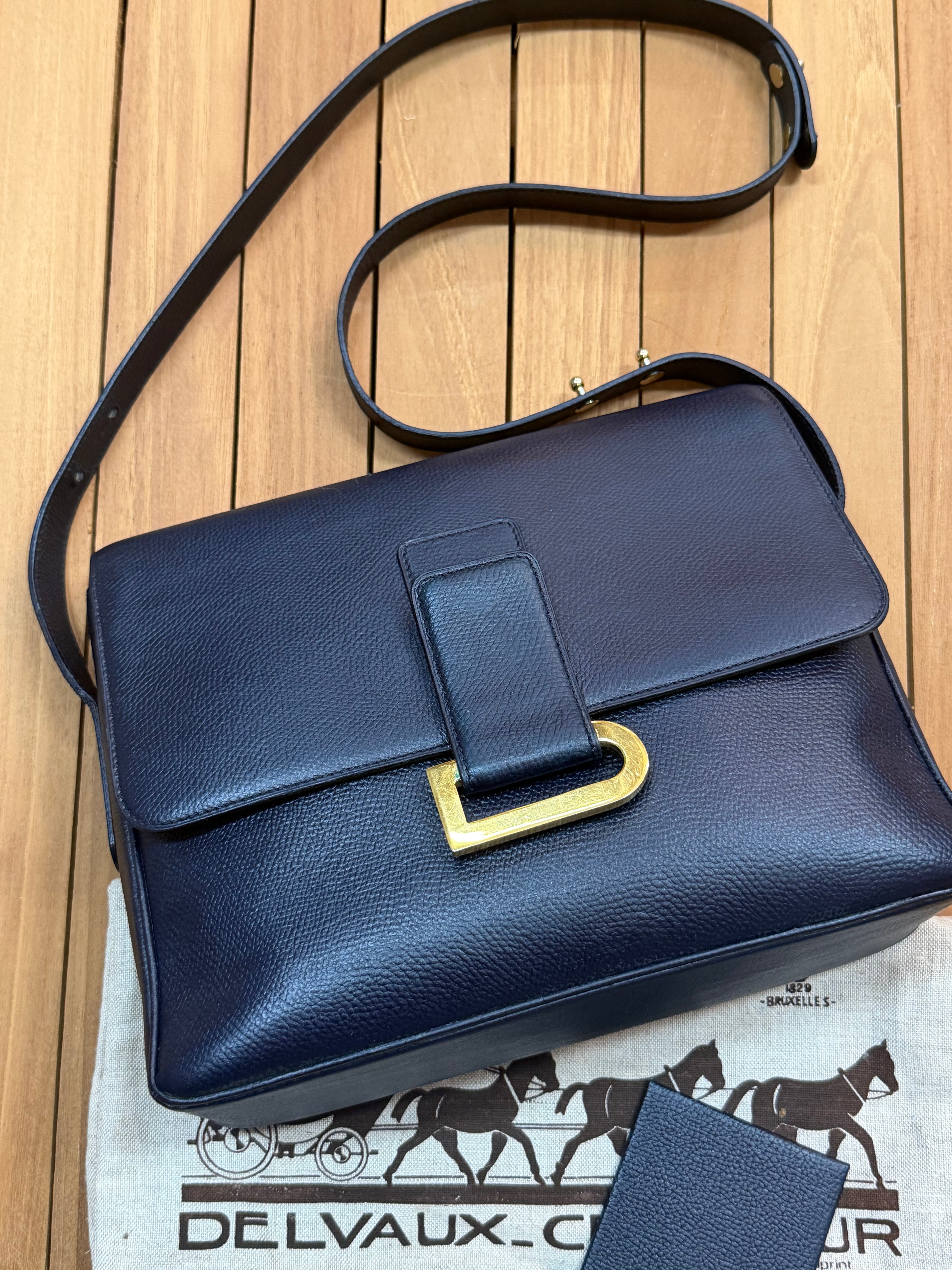 Vintage Delvaux “Poirier” Shoulder Bag – Navy Blue Leather with Mirror & Dust Bag