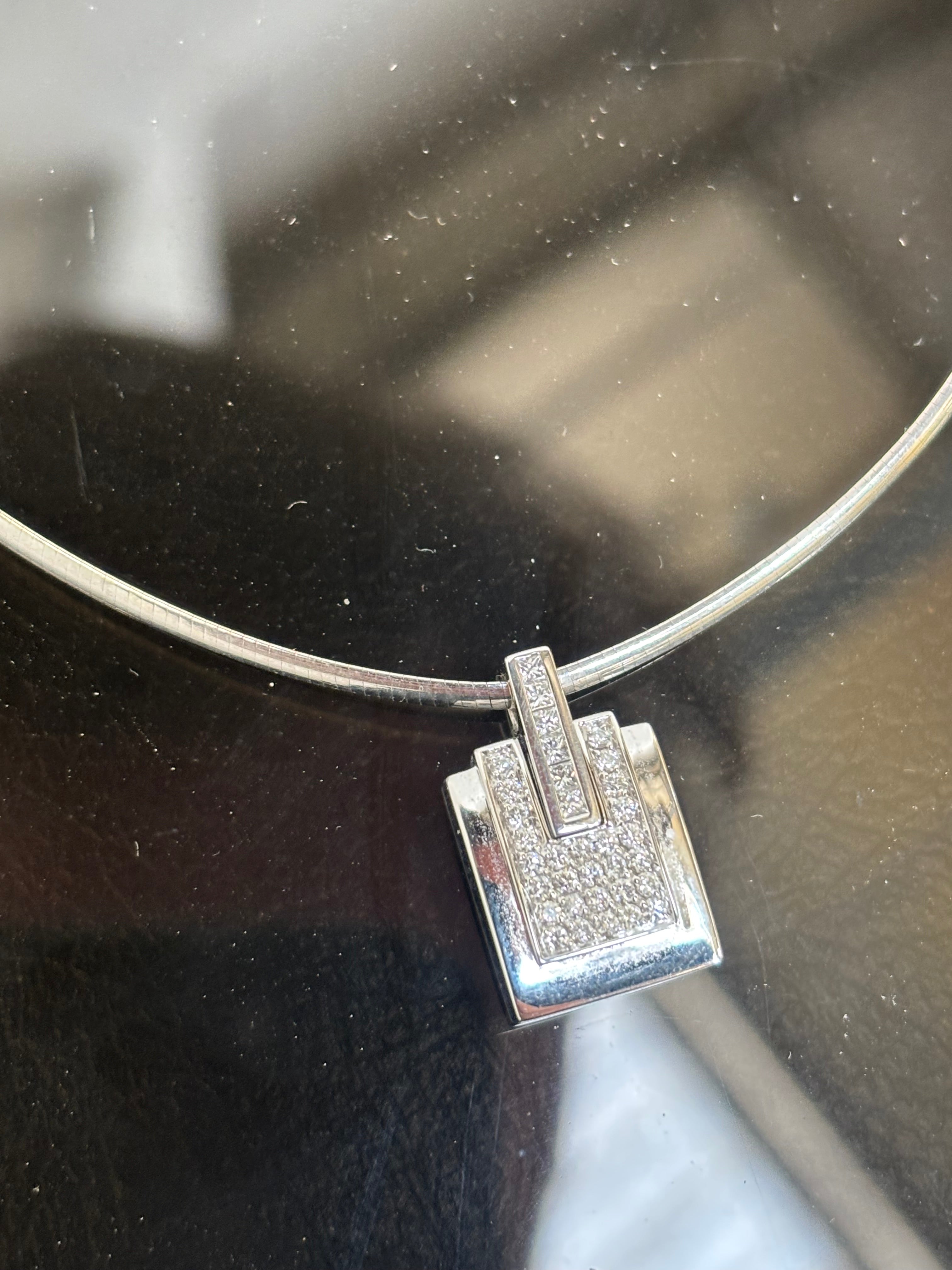 18Kt White Gold Pendant With 0,48 Brilliant