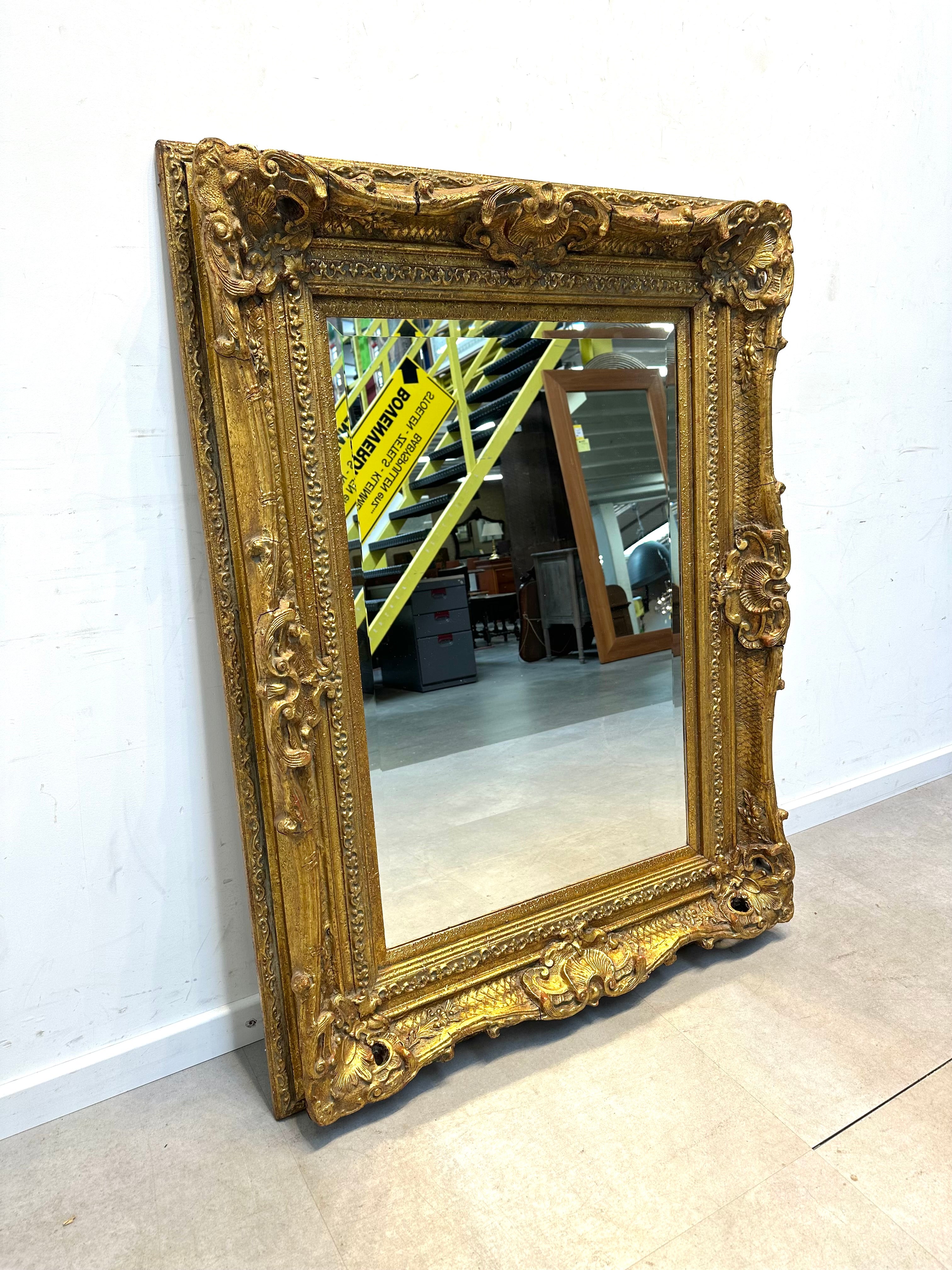 Antieke vergulde spiegel