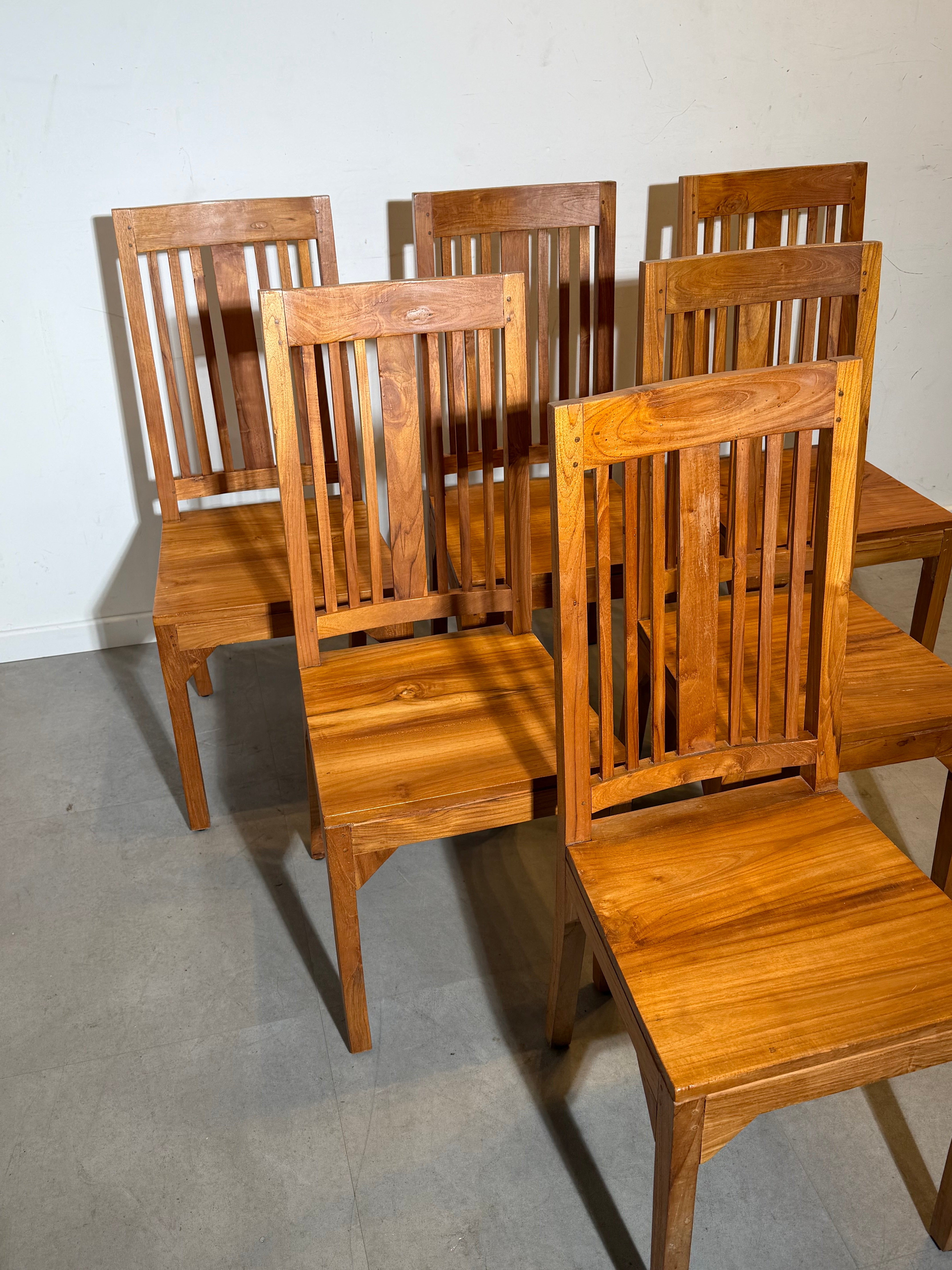 Set of 6 solid teak dining chairs – massive wood