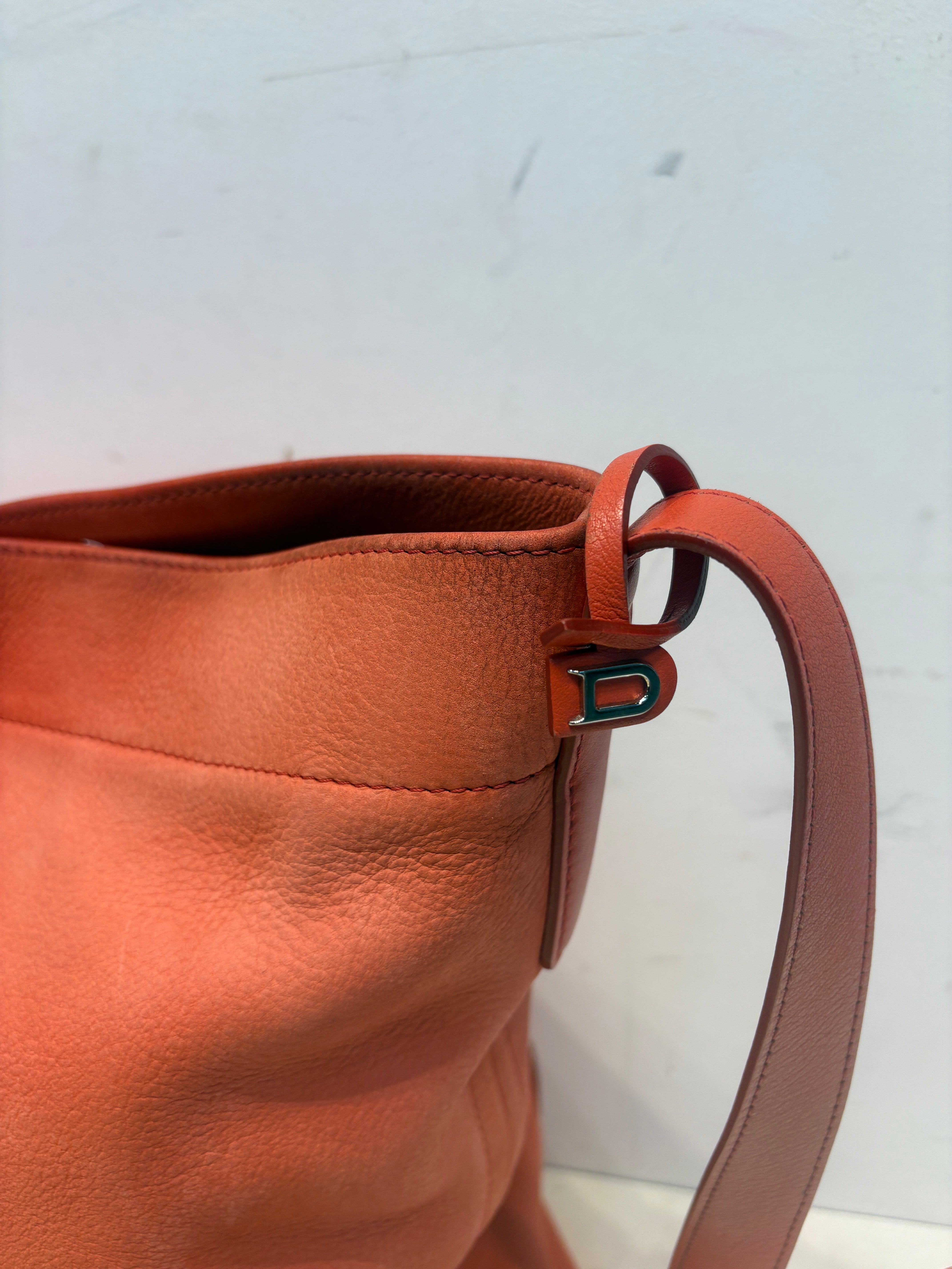 Delvaux le Pin salmon suede