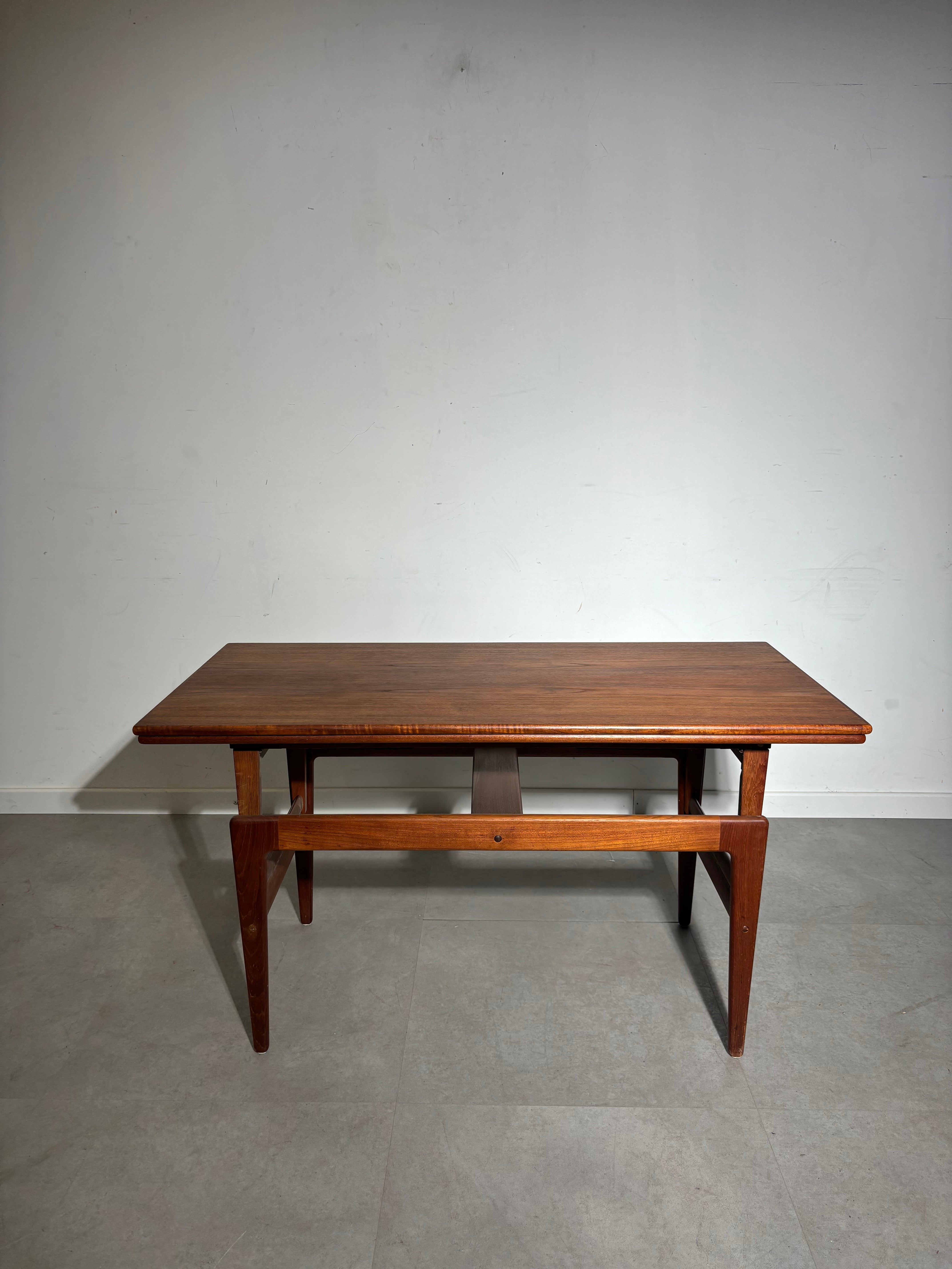 Kai Kristiansen “Lift” Coffee Table for Vildbjerg Møbelfabrik