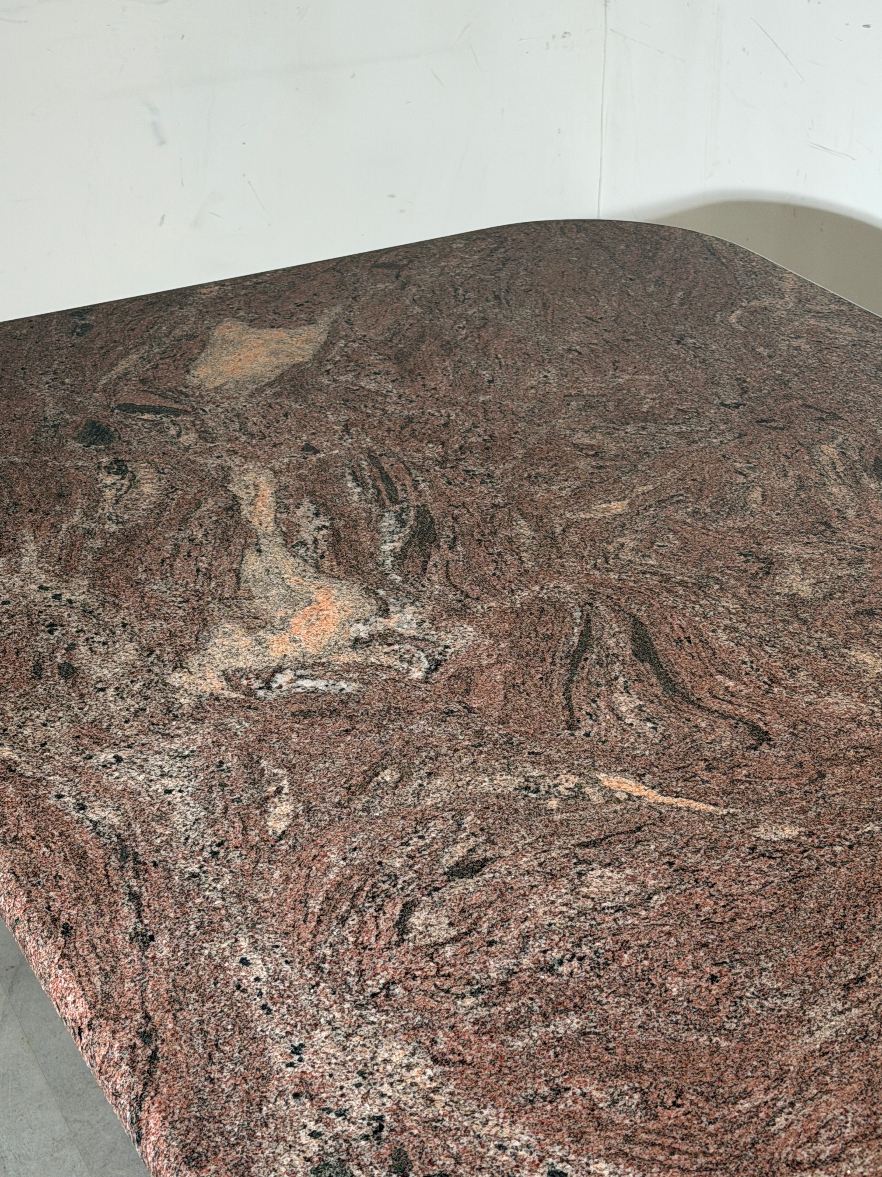 Granite Dining Table – Sculptural 3-Piece Design – 150 x 100 cm