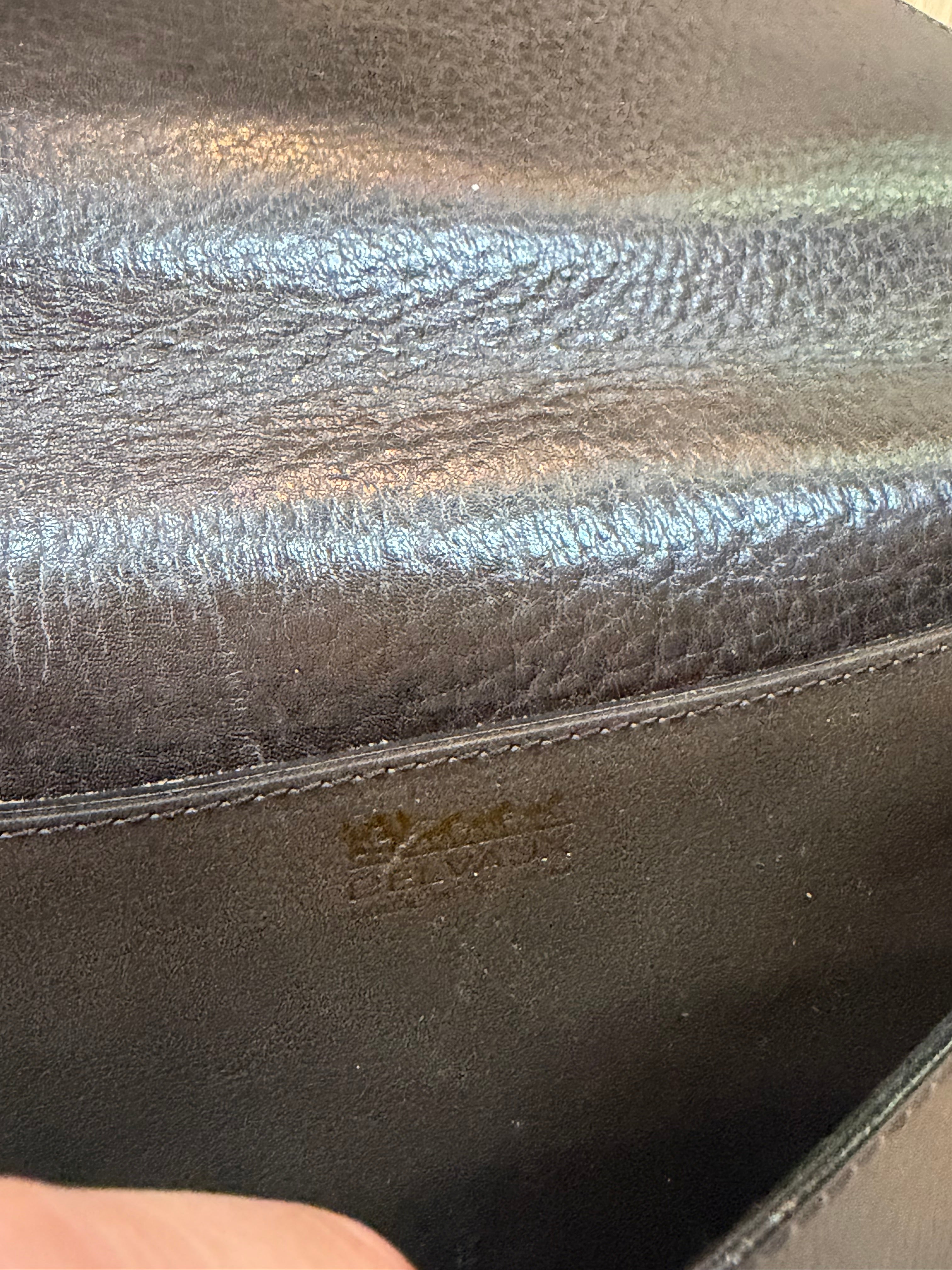 Delvaux “Roméo” Crossbody Bag – Two-Tone Brown Leather – 26 x 22 cm