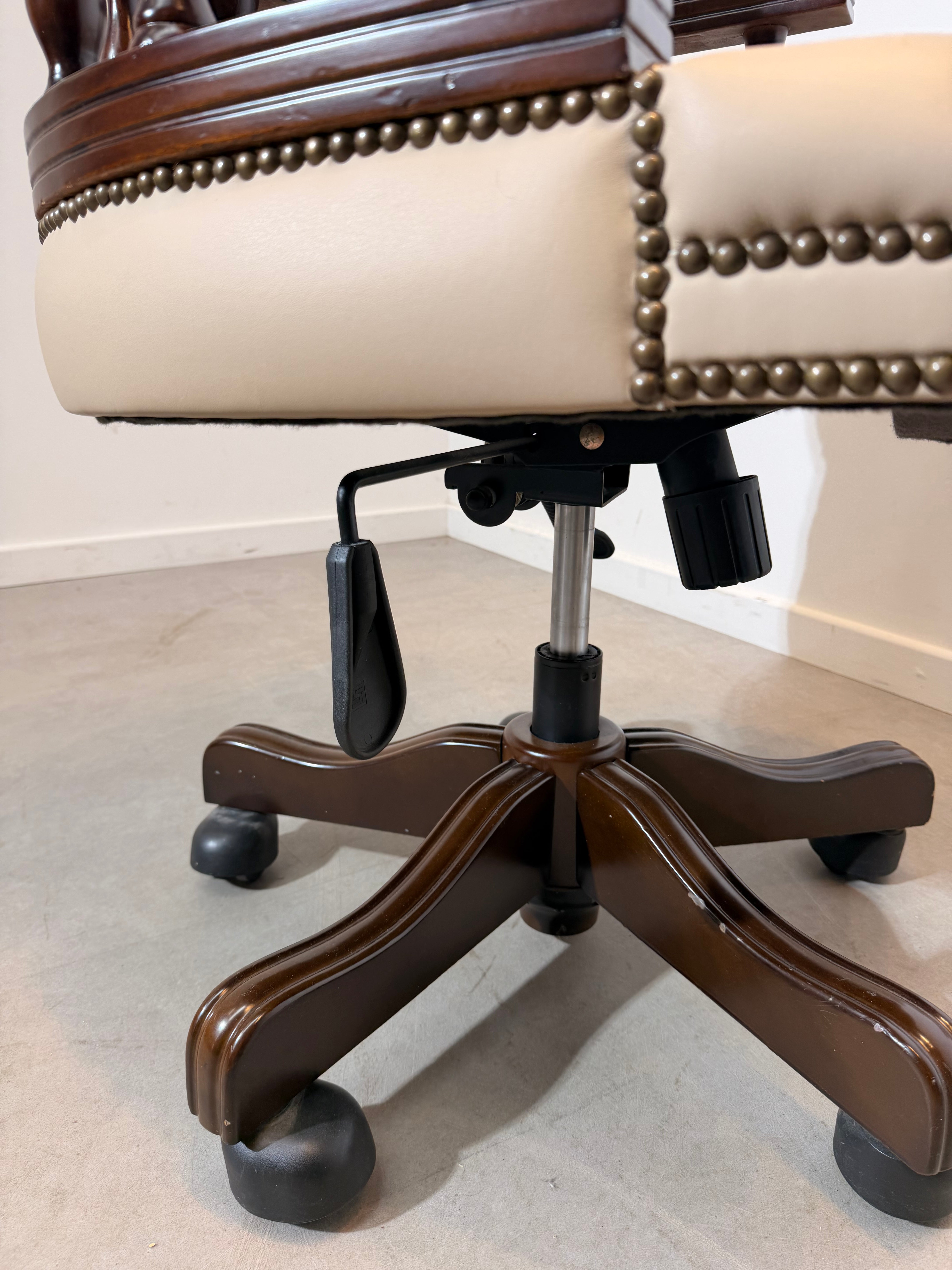 Chesterfield Style Executive Office Chair