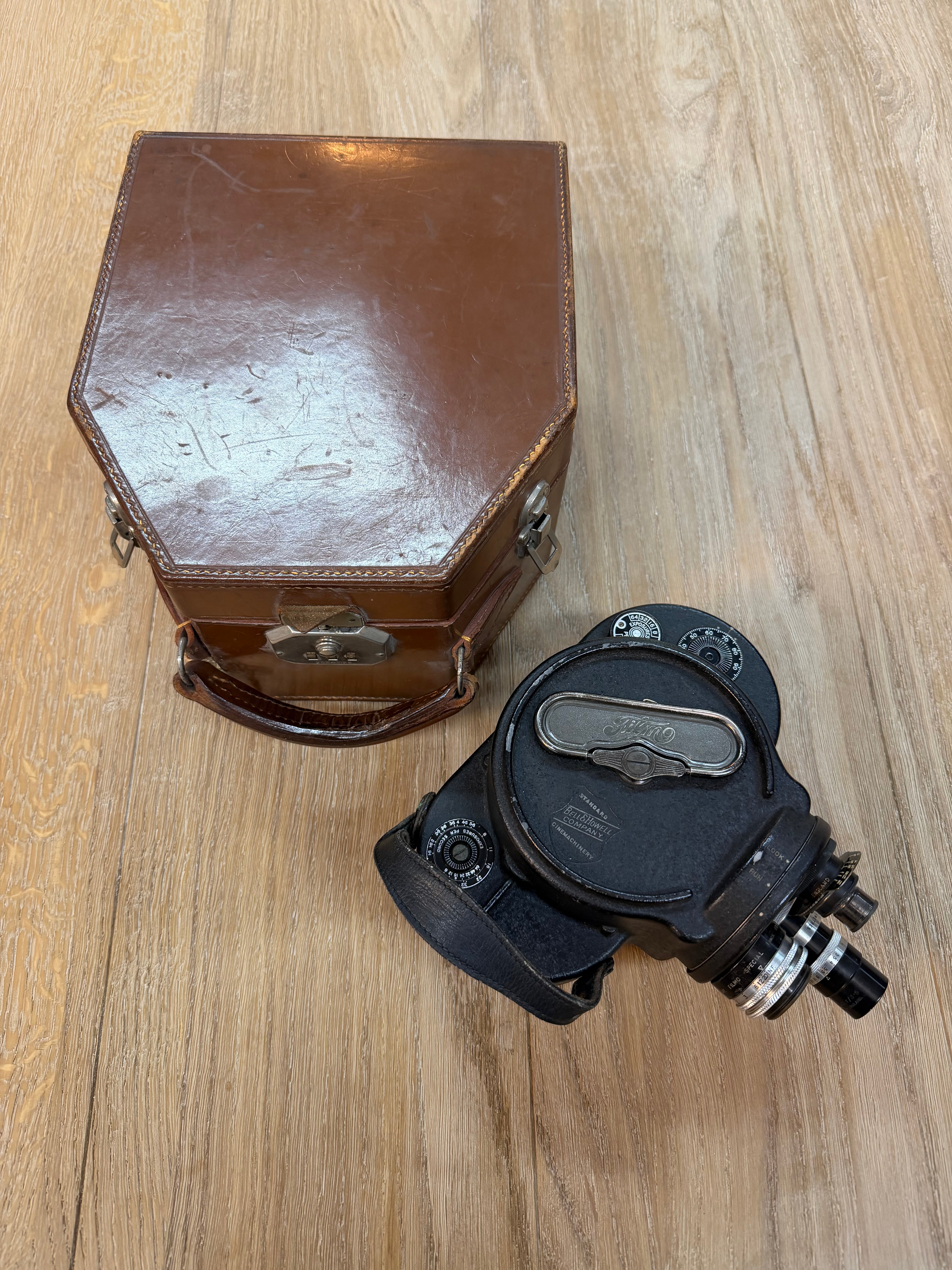 Bell & Howell Chicago Model 70 Vintage Movie Camera + Original Case