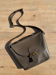 Delvaux Taupe Leather Crossbody Bag – Timeless Elegance – 25 x 33 cm