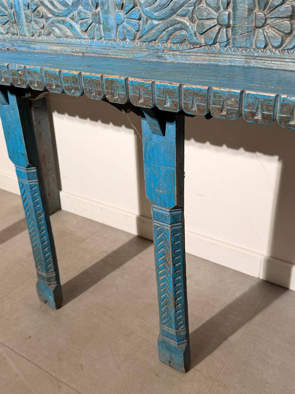 Indian Carved Console Table in Turquoise Blue