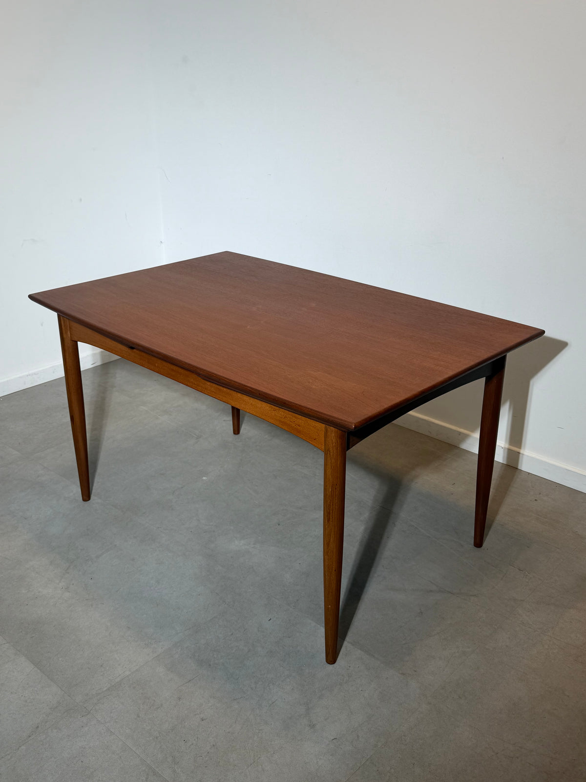 France & Son Extendable Teak Dining Table – Danish Mid-Century Modern, 1960s
