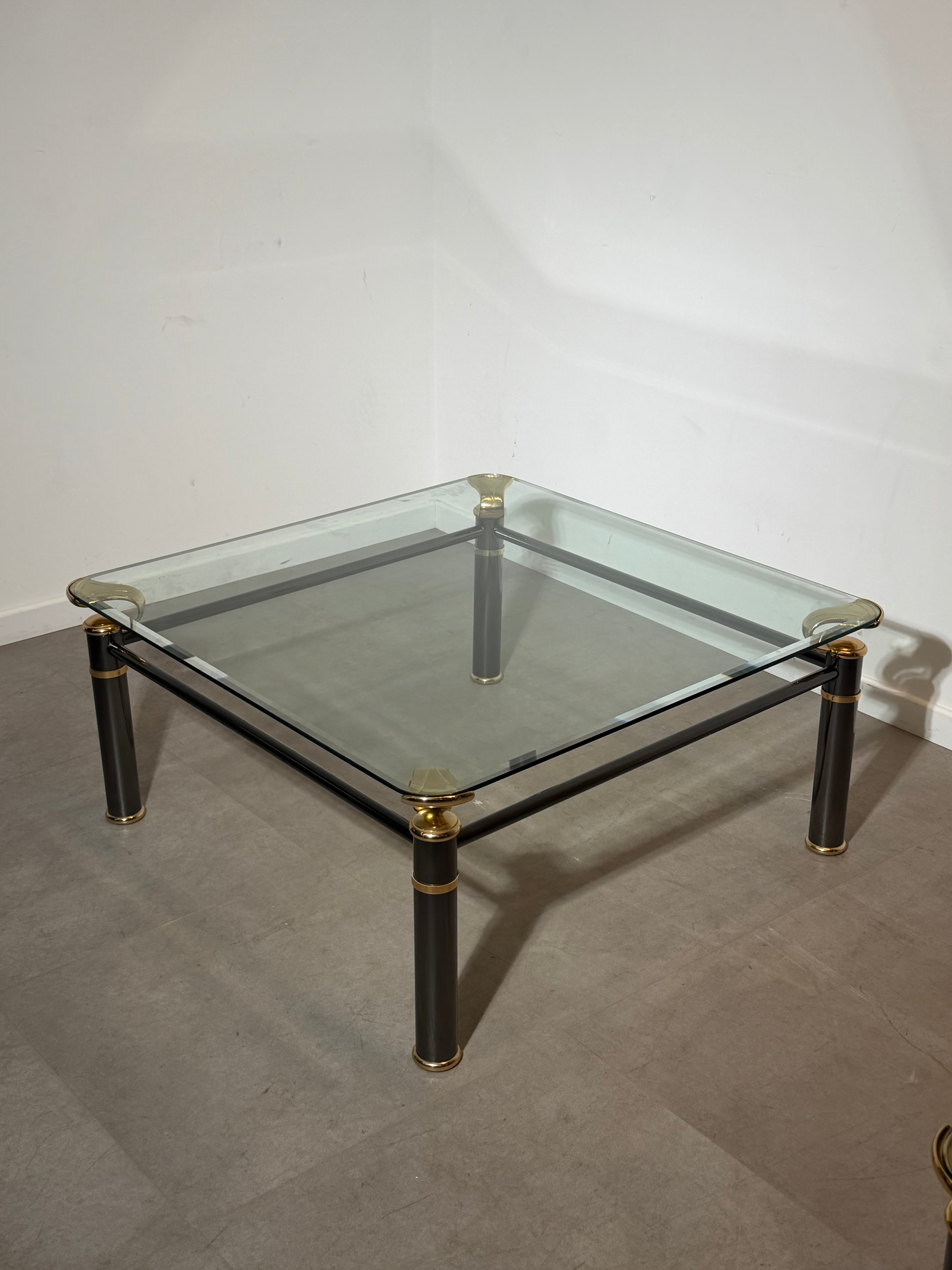 Regency Coffeetable with Glass Top - 100 x 100