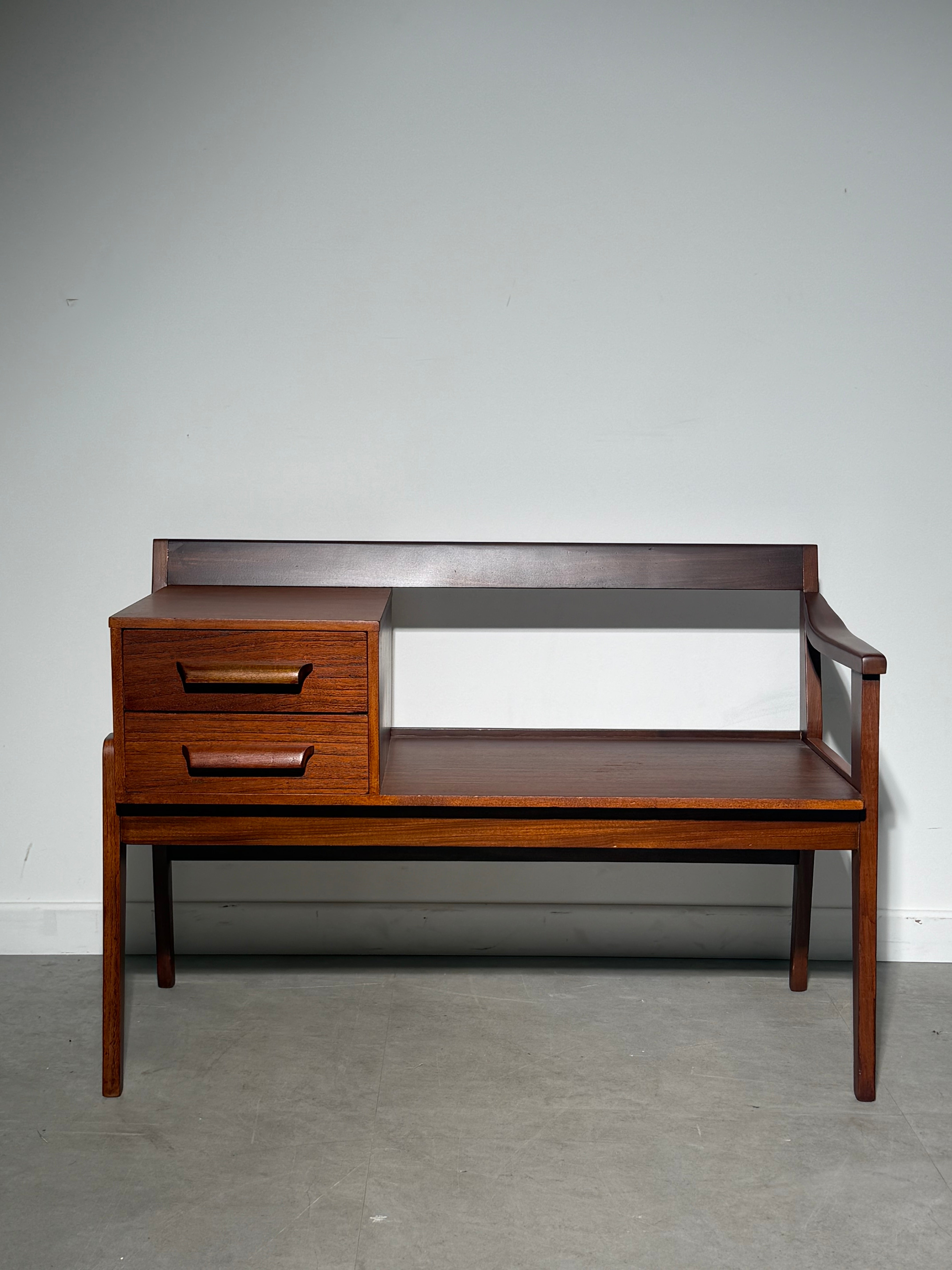 Chippy Heath Teak Telephone Table – British Mid-Century Modern