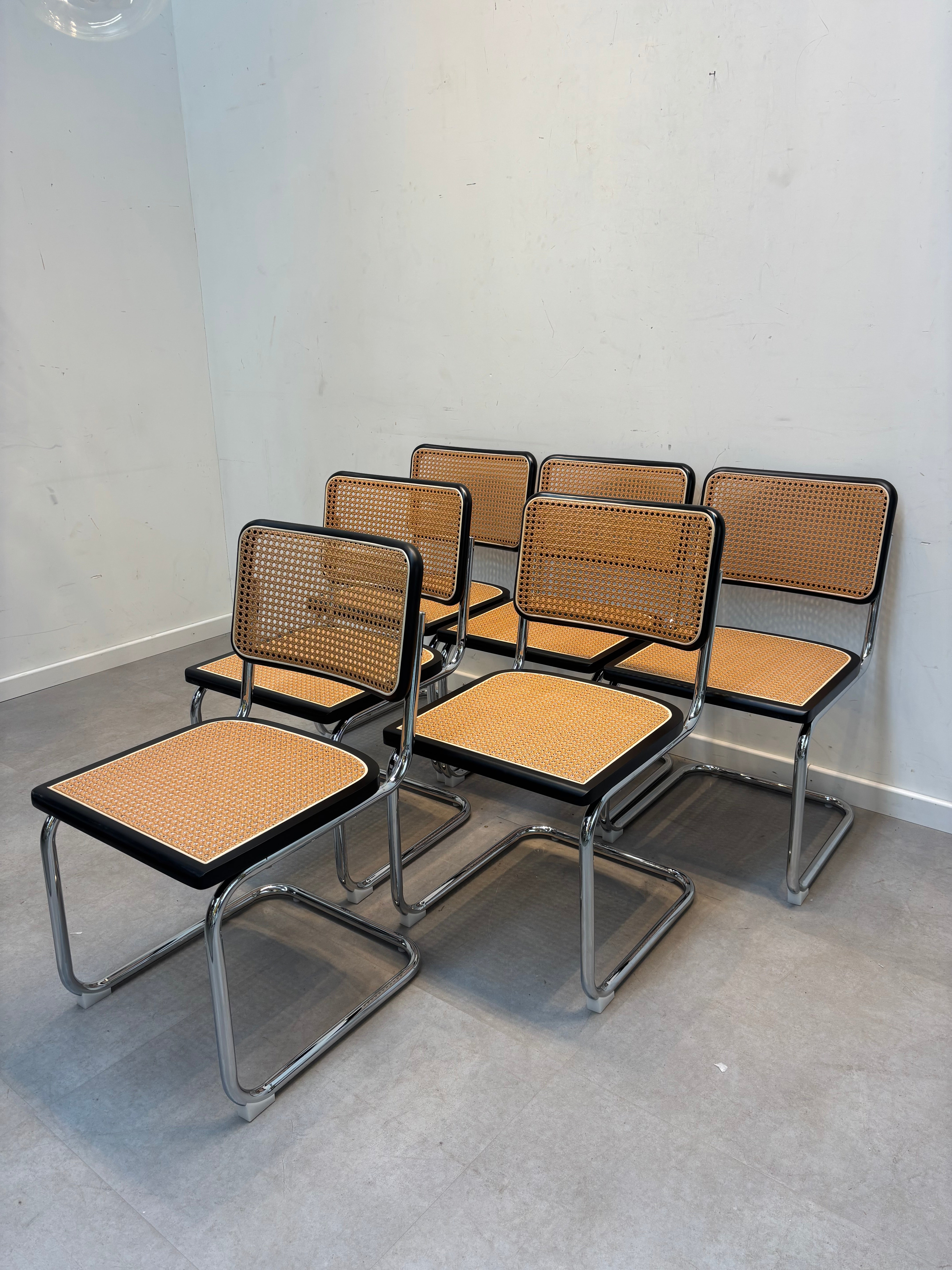 S-Chair Black Chrome