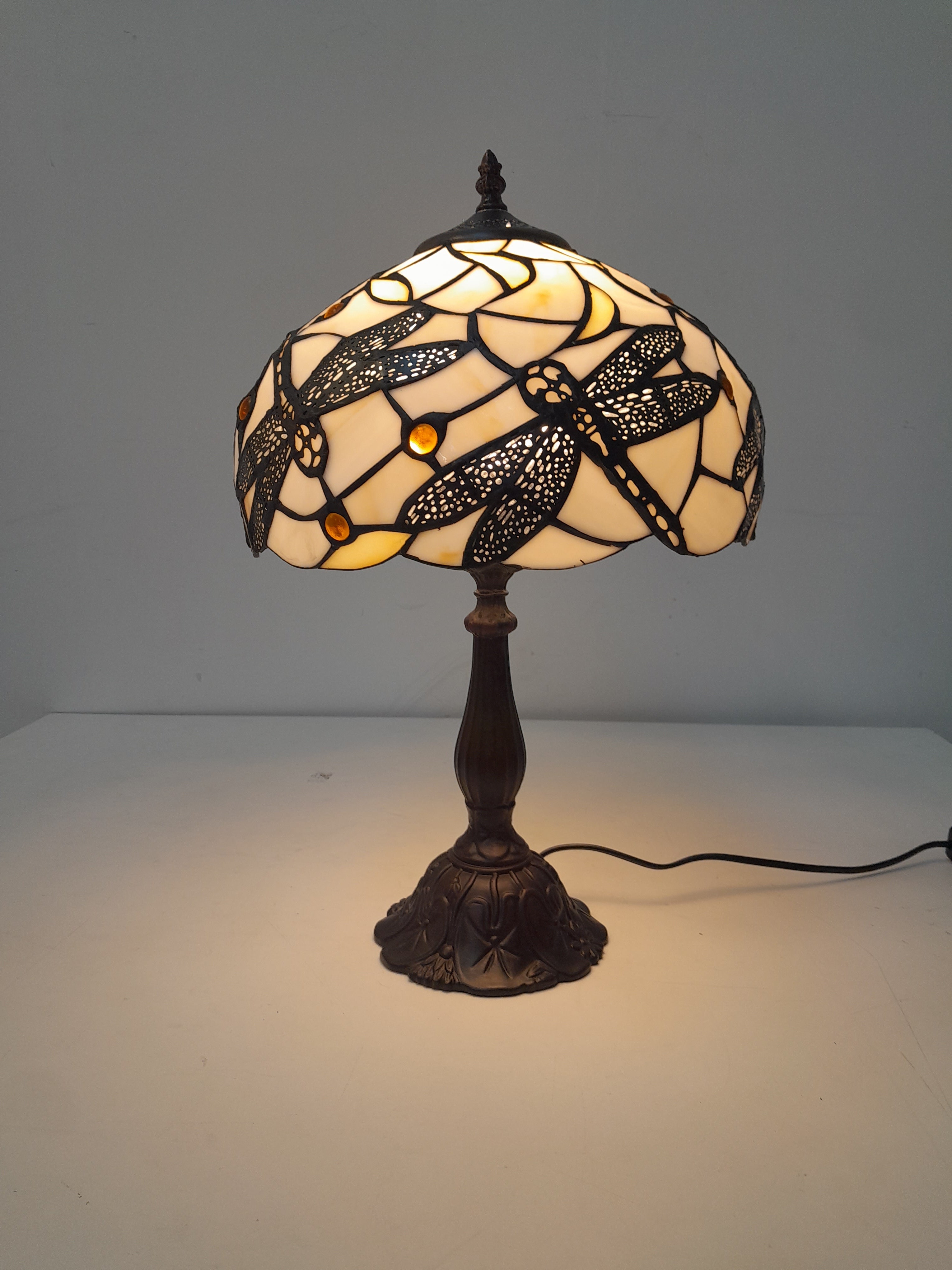 Tiffany style lamp - Dragonflies