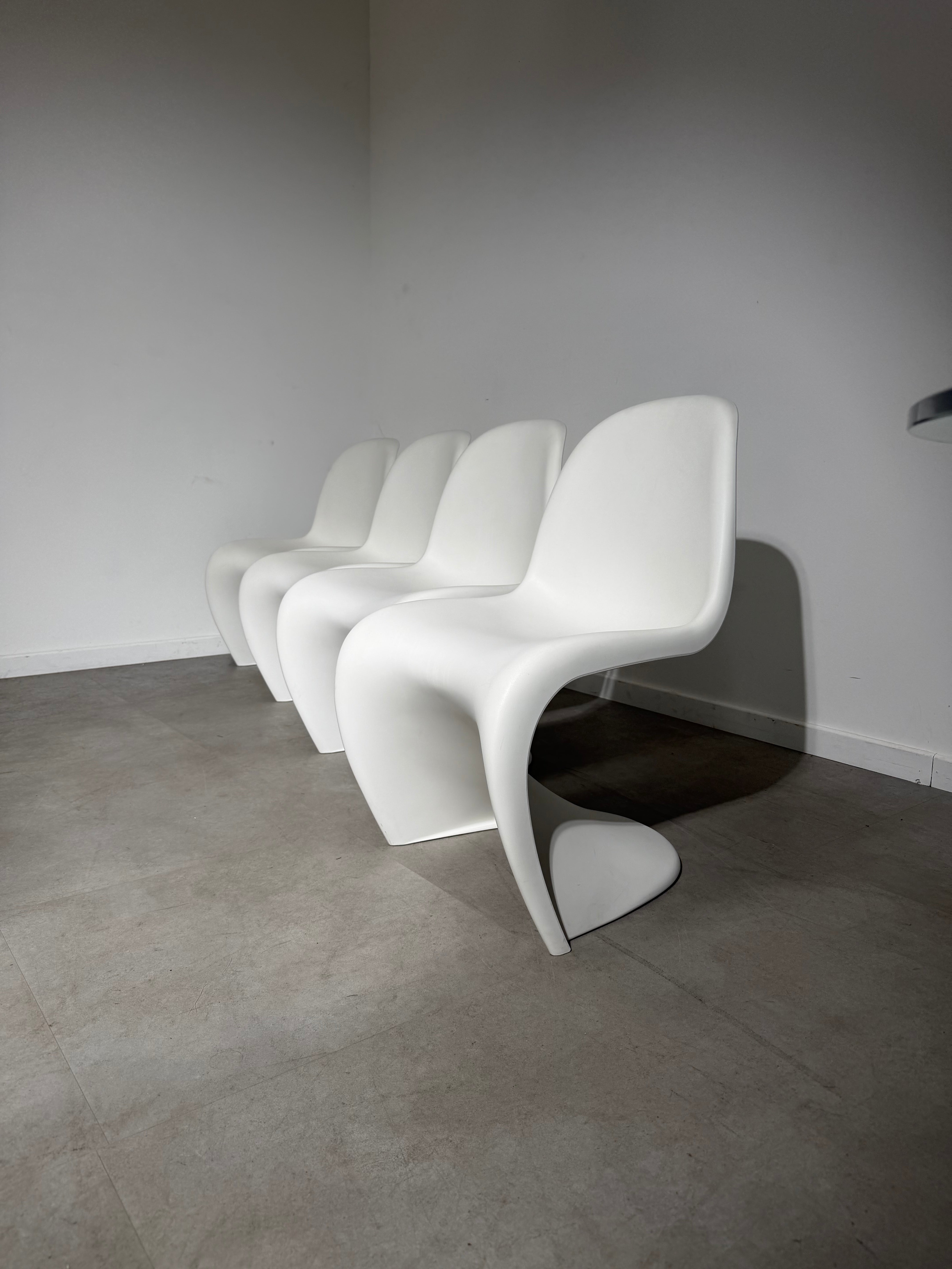 Set of 4 Vitra Panton Chairs by Verner Panton – White, 2017