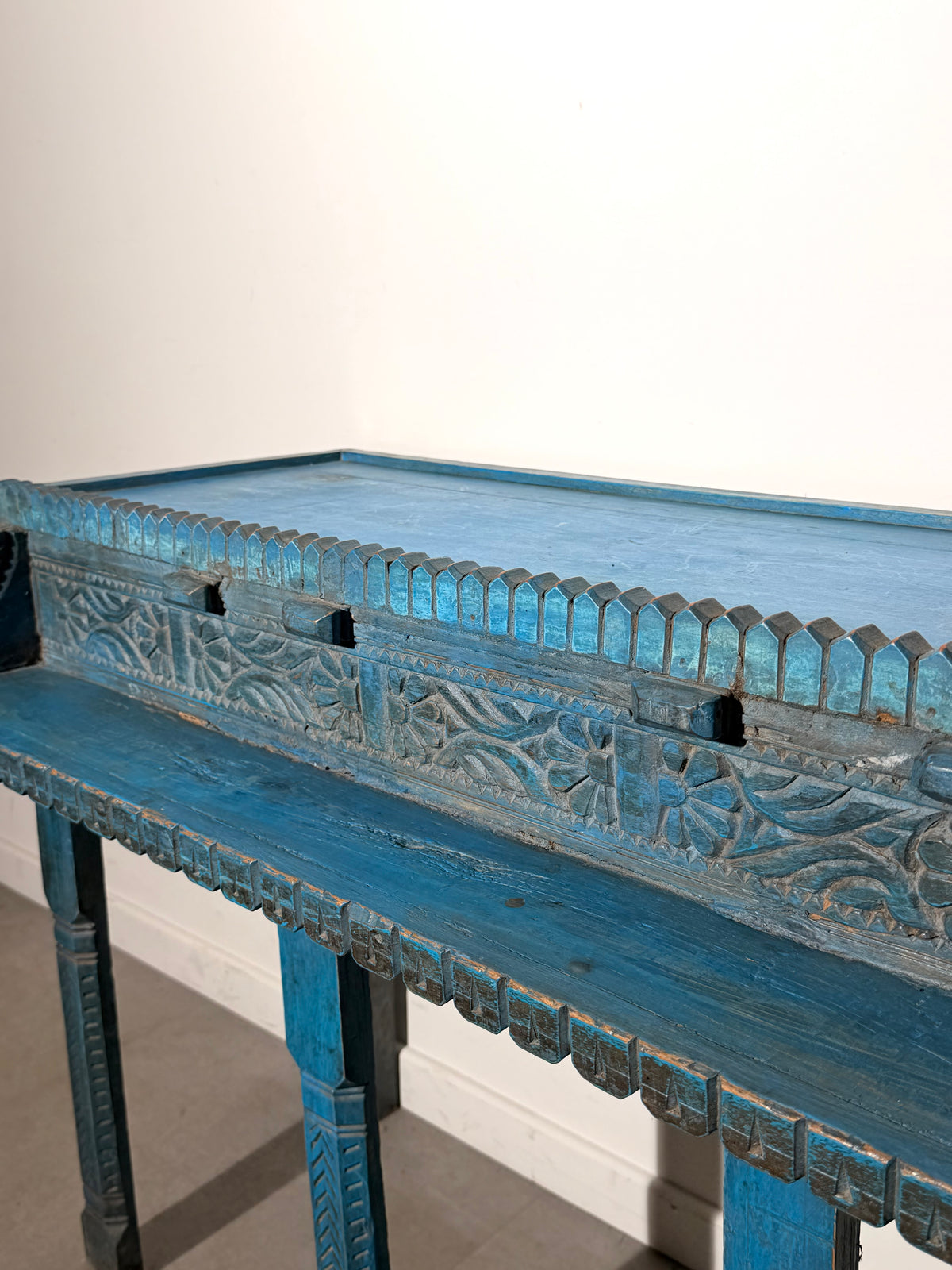 Indian Carved Console Table in Turquoise Blue