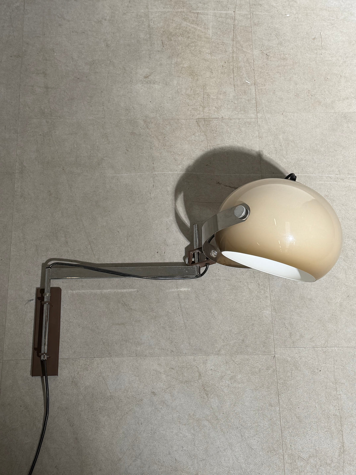 Dijkstra Mushroom Wall Light in Beige and Chrome
