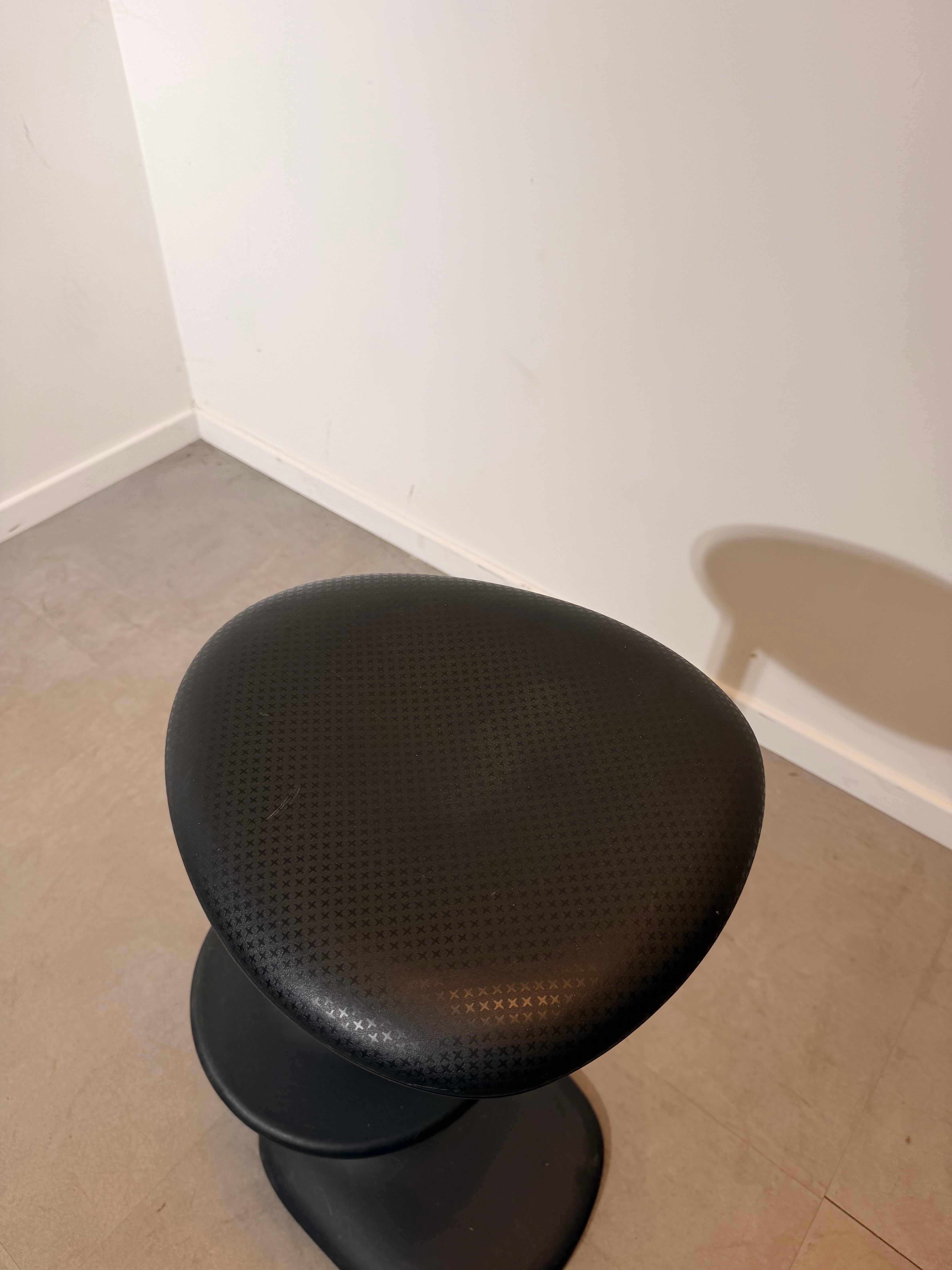 Casamania Kant Stool by Karim Rashid – Black | Made in Italy