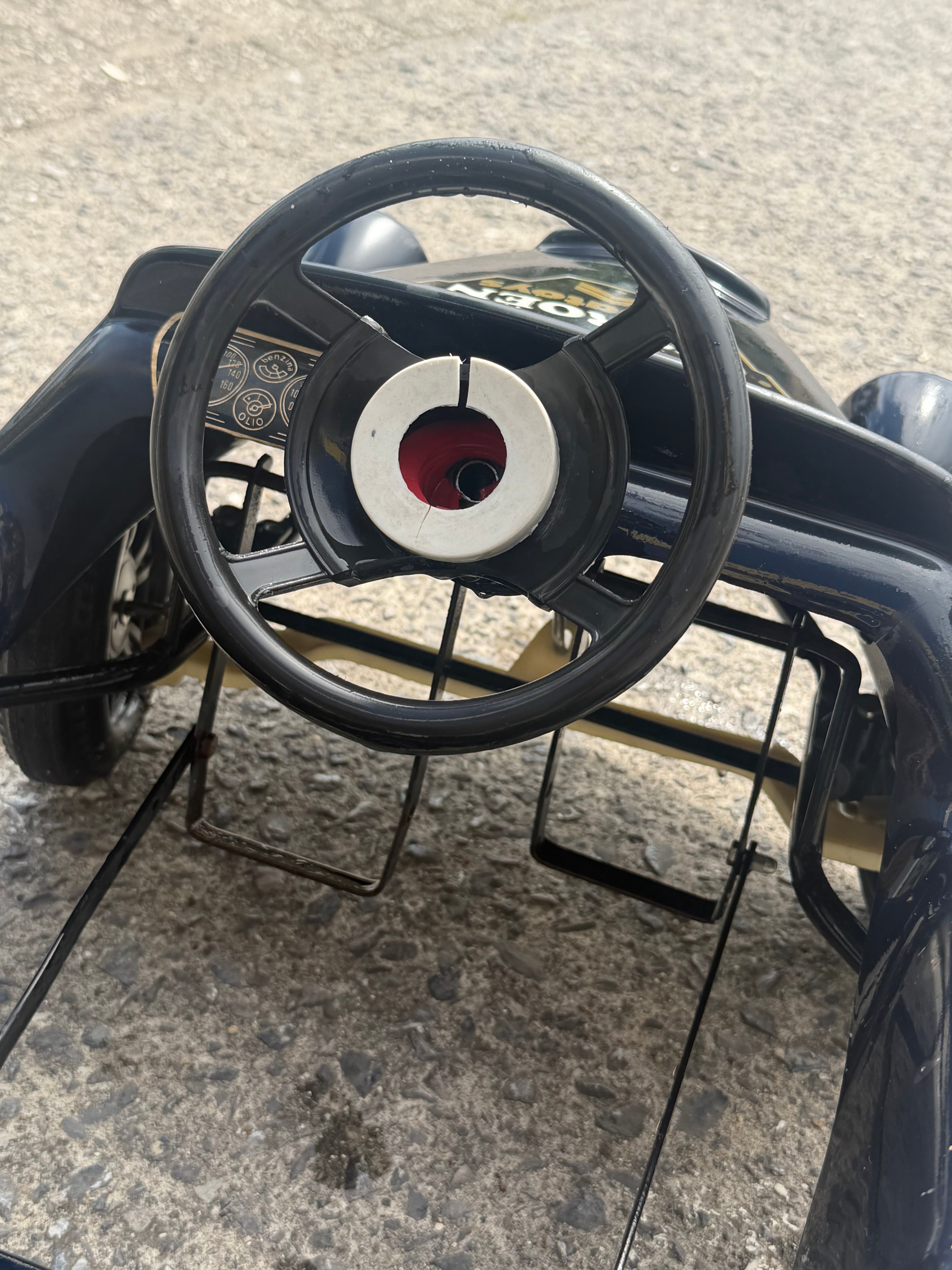 Ampatoys Citroën Traction Avant Pedal Car