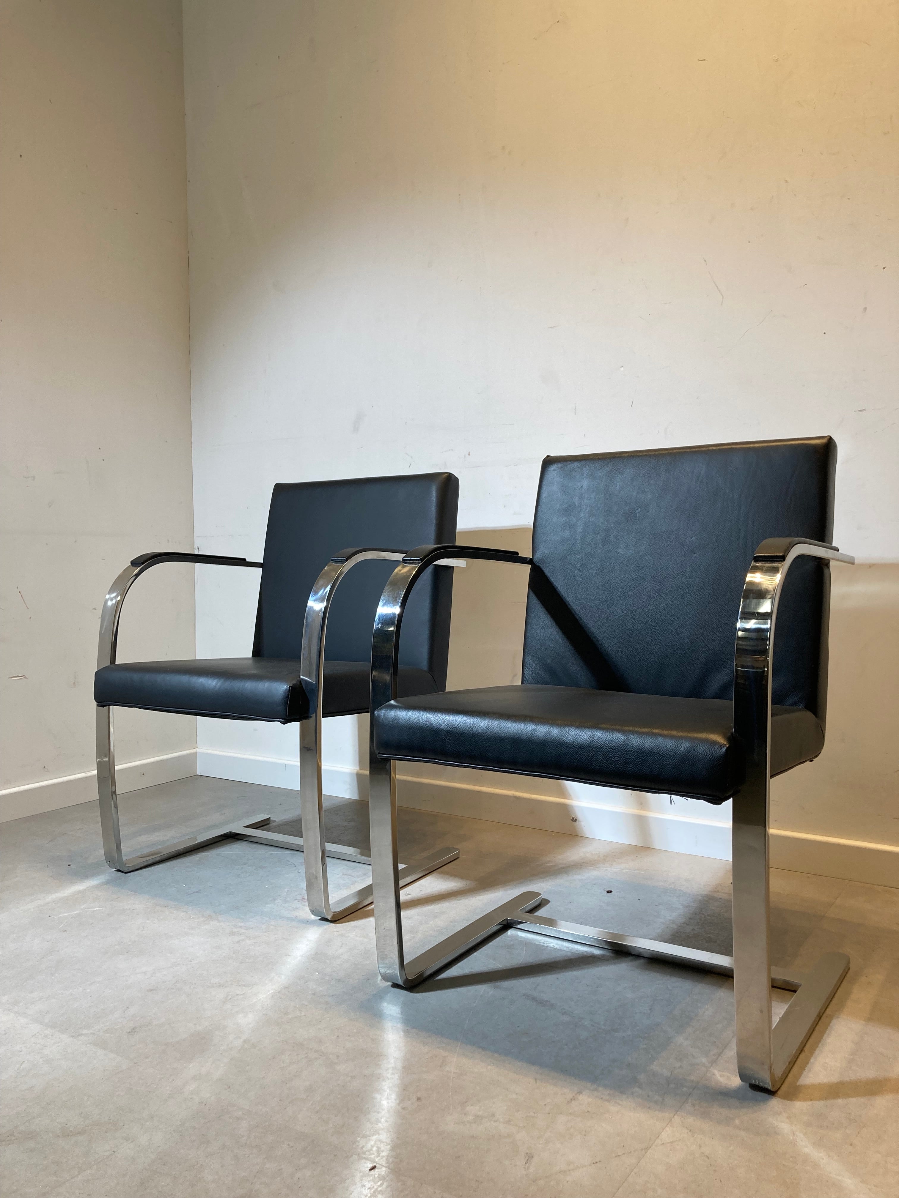 “Berno” chair - Mies Van Rohe replica - higher backrest