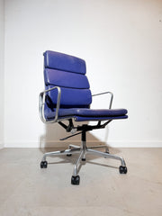Vitra Charles &amp; Ray Eames EA 219 bureaustoel met zachte zitting