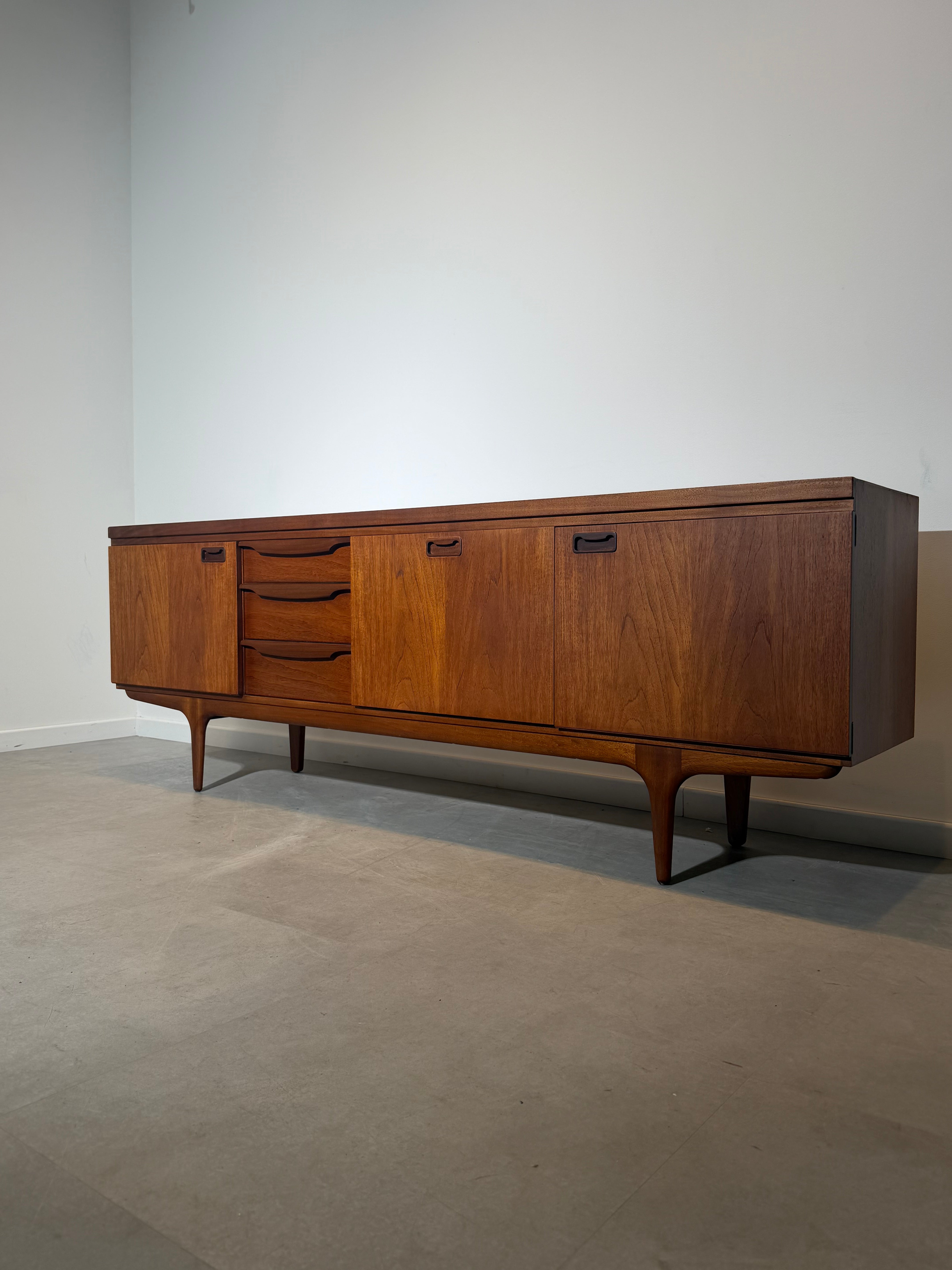 Greaves & Thomas Teak Sideboard – Mid-Century Modern British Design