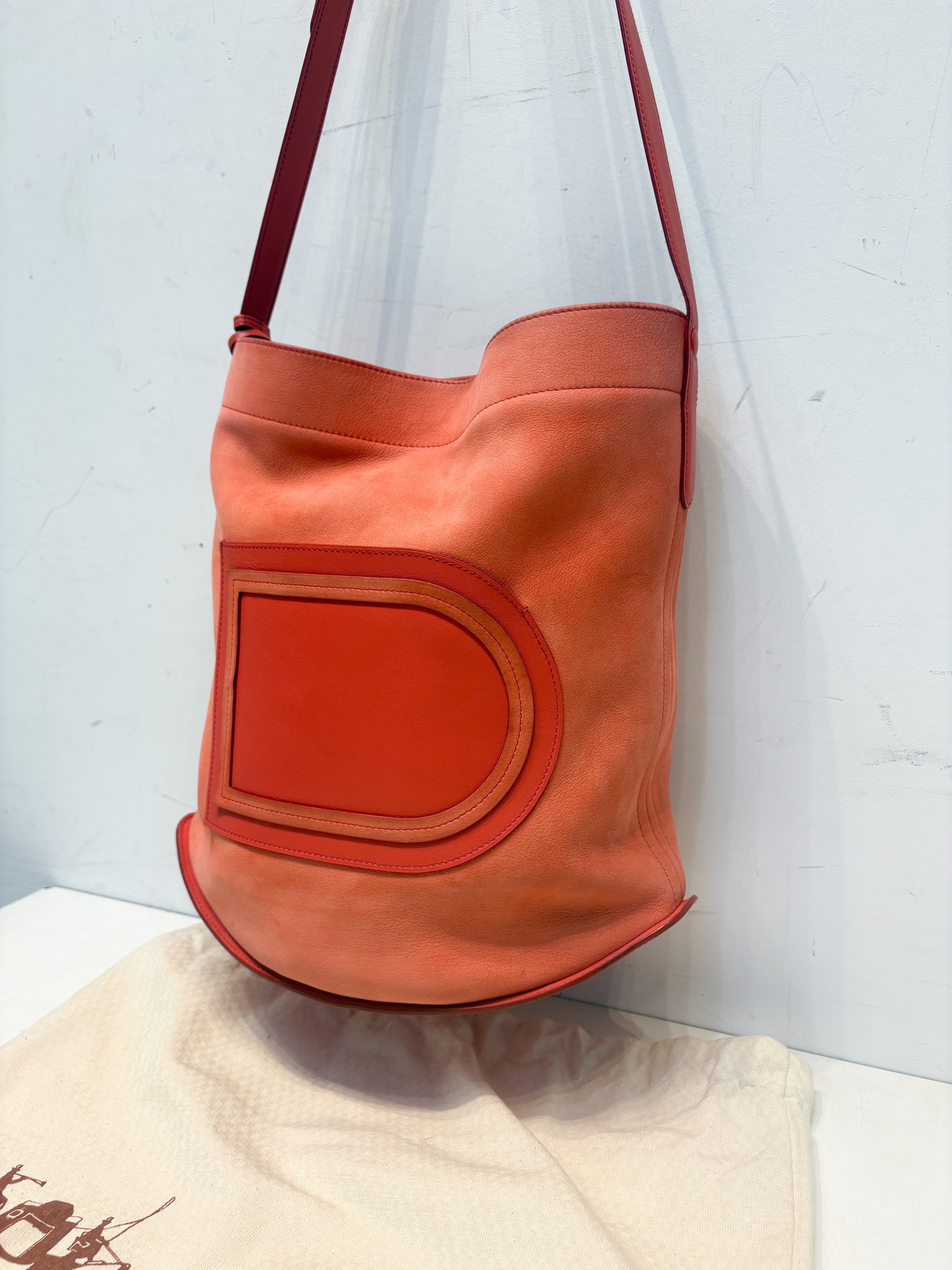 Delvaux le Pin salmon suede