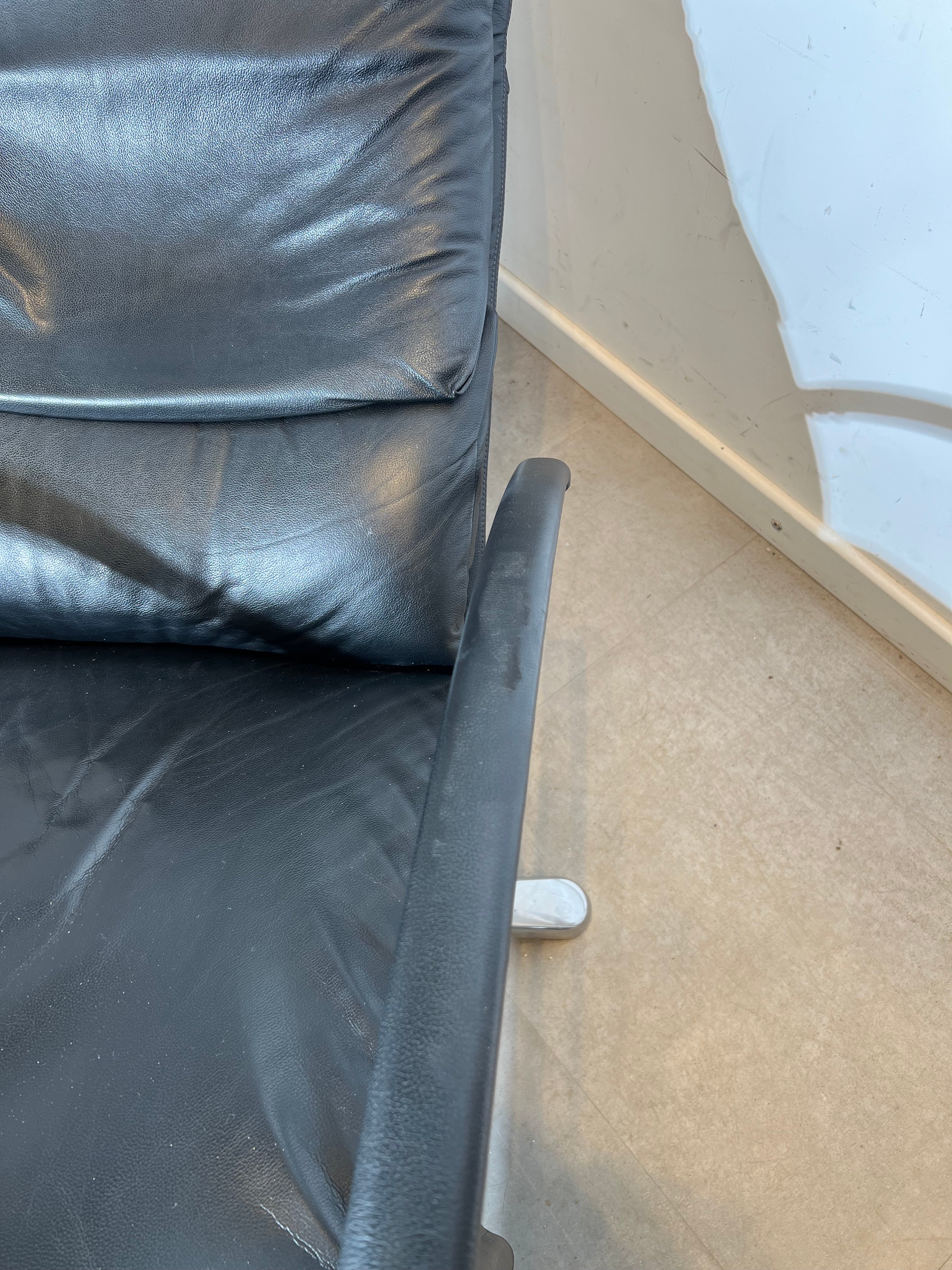 Durlet “Dayton” Leather Relax Armchair