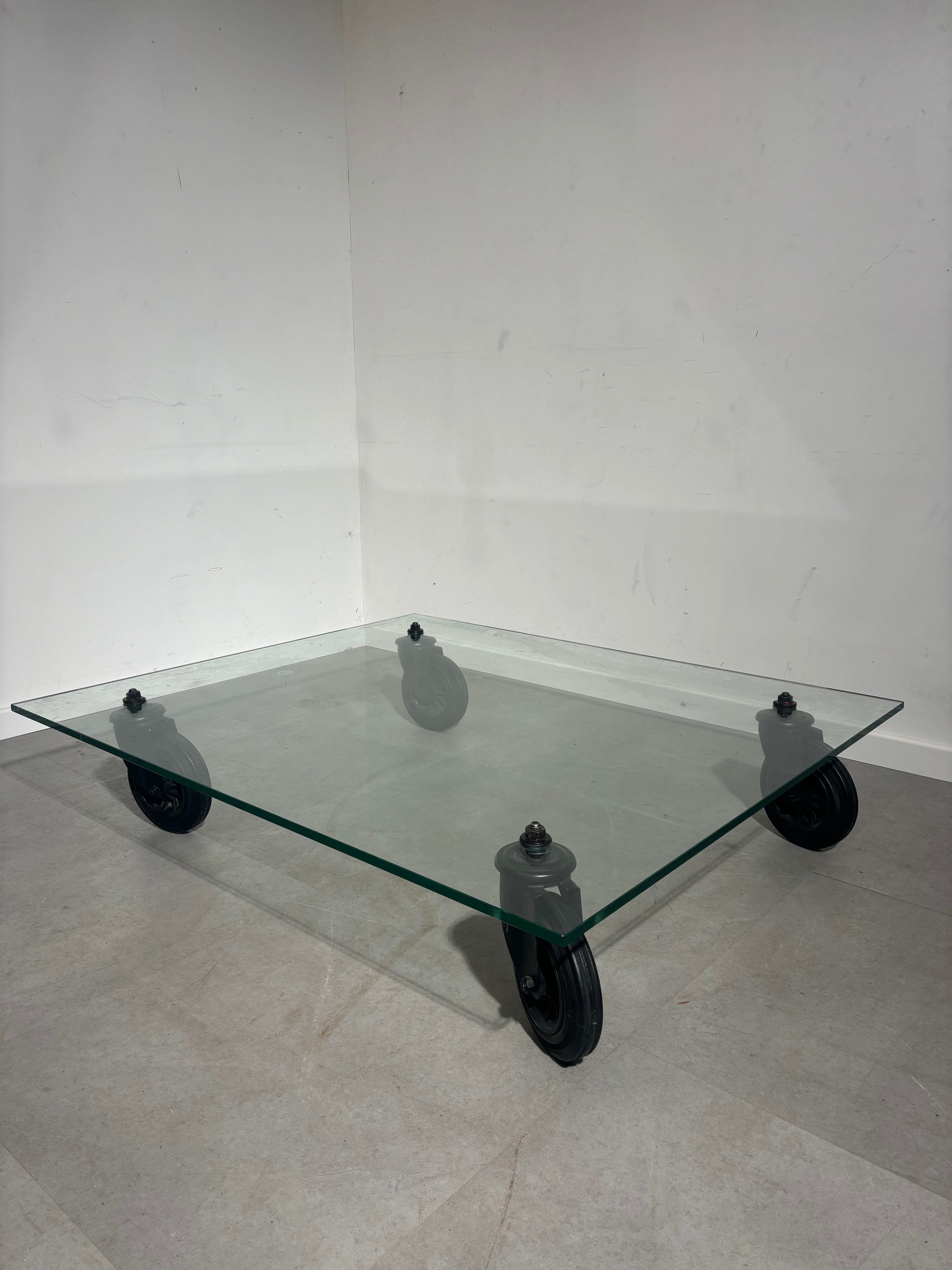 Coffeetable by Fontana Arte “Tavolo con Ruote”